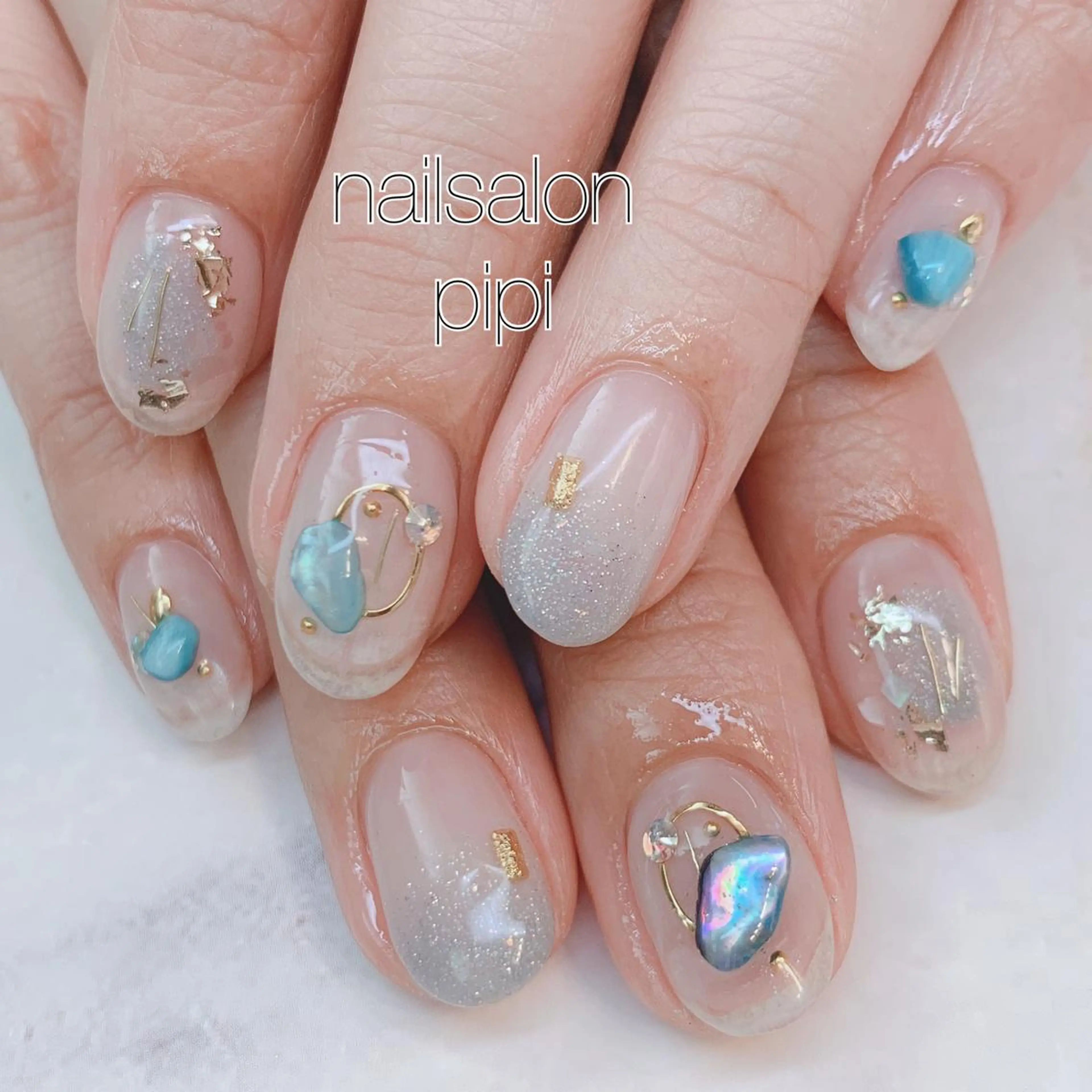 ショート .. momoko🕊のネイルデザイン