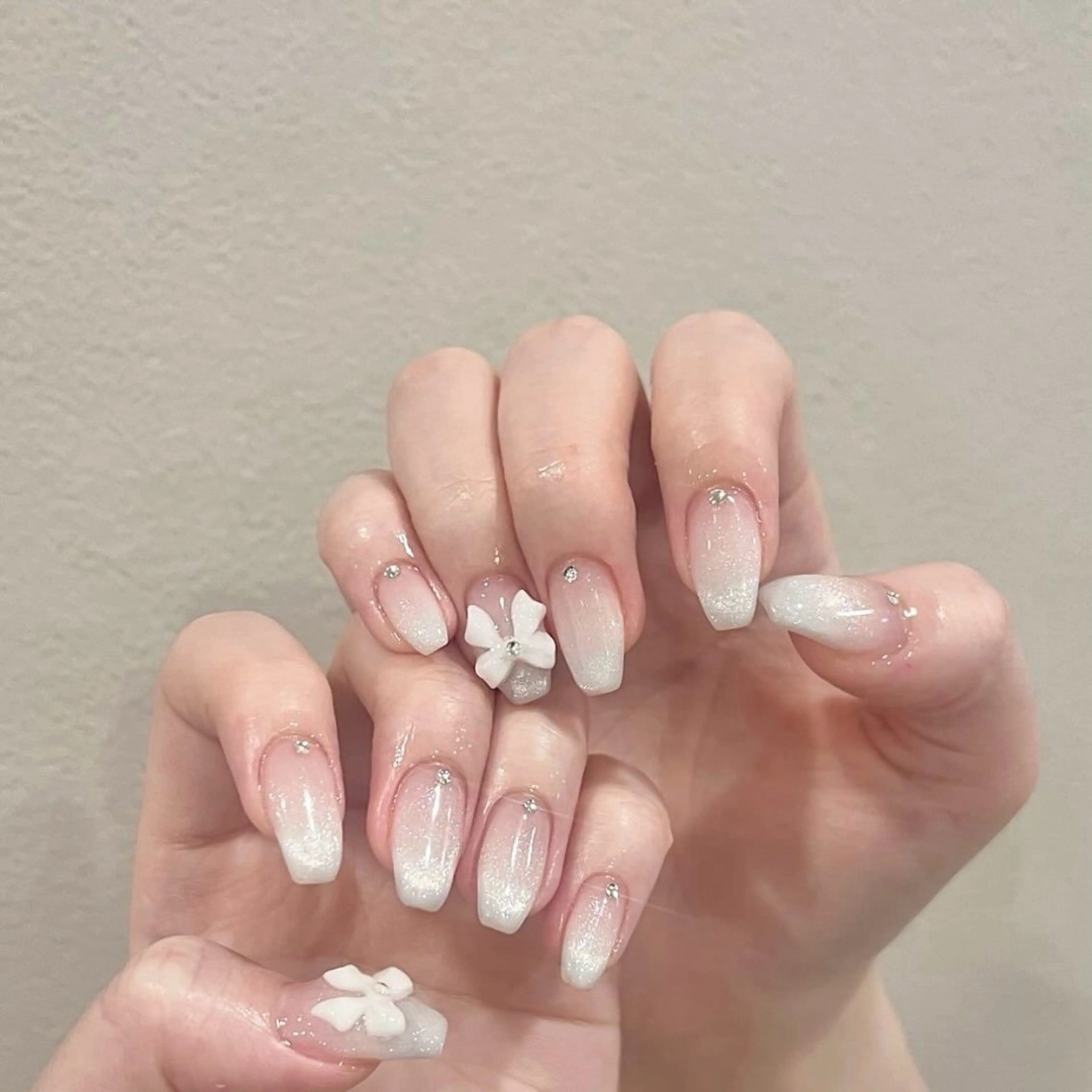 カラー グラデーションカラー ピンクカラー ハンドネイル AIN Nailのネイルデザイン