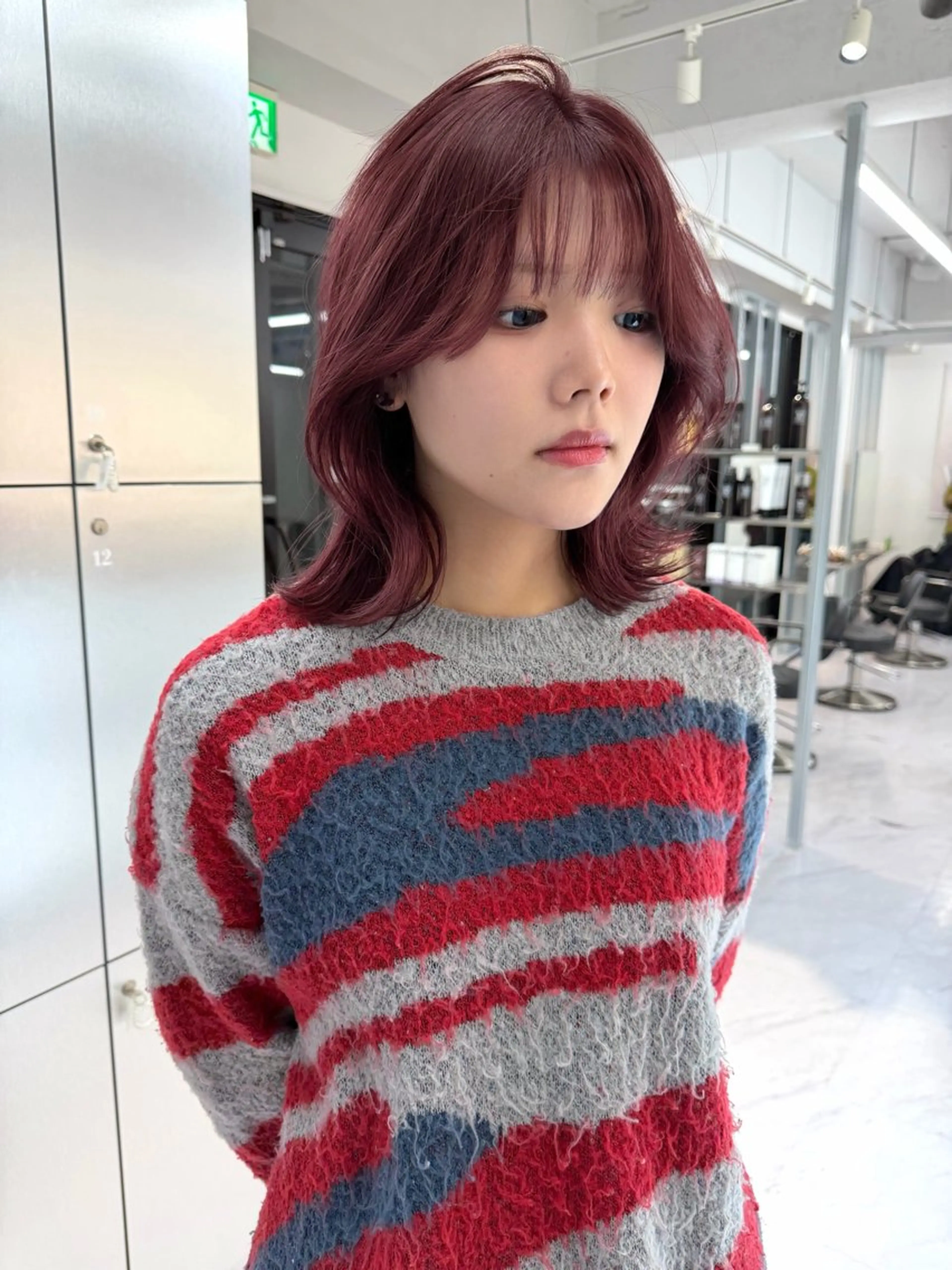 ミディアム カラー ベージュカラー ブリーチ ケアブリーチ デザインカラー ダブルカラー カット ヘアカラー TATSUブリーチ/ ミルクティーベージュのヘアスタイル