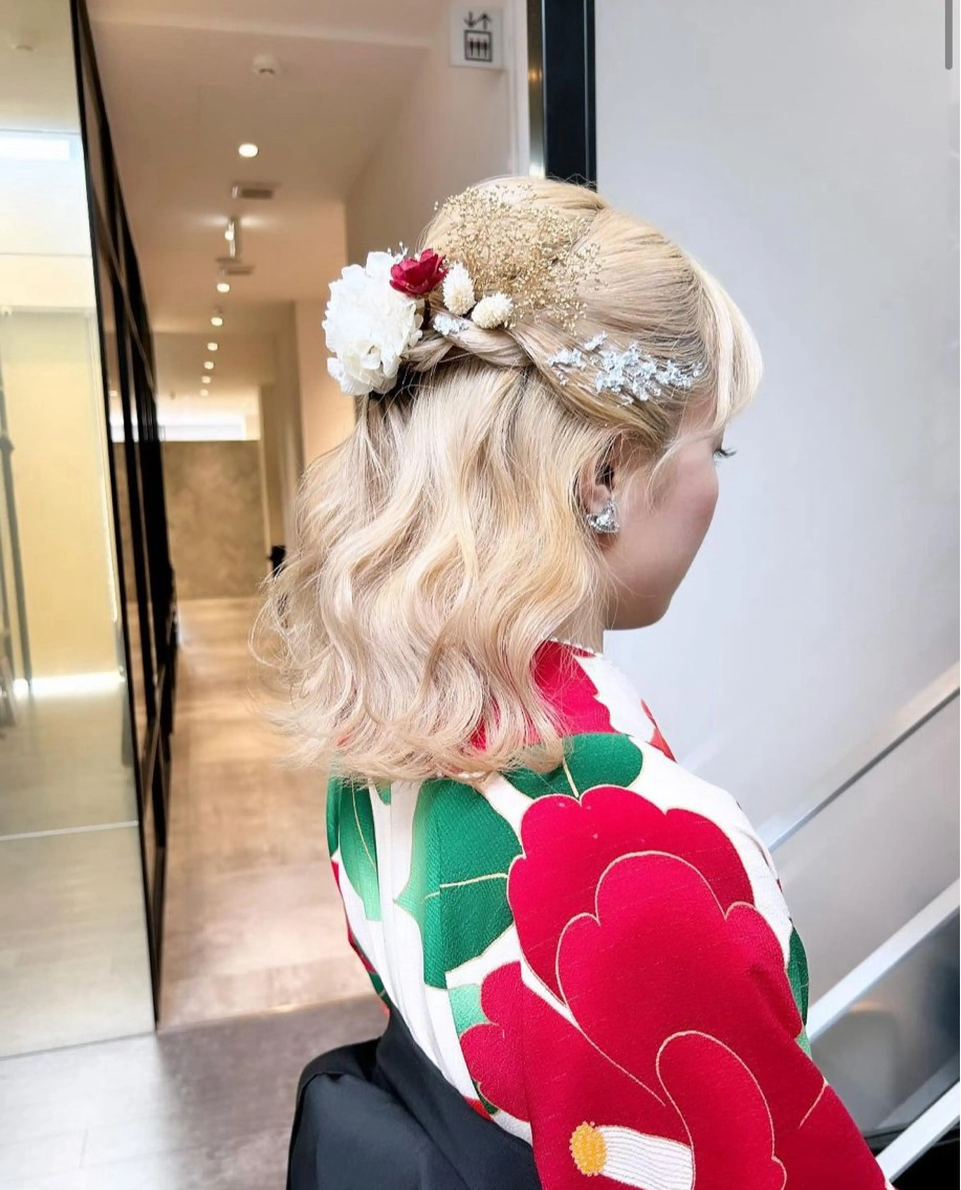 ヘアアレンジ ハーフアップ 卒業式のヘアスタイル 着付け stylist 🌸 kana.のヘアスタイル