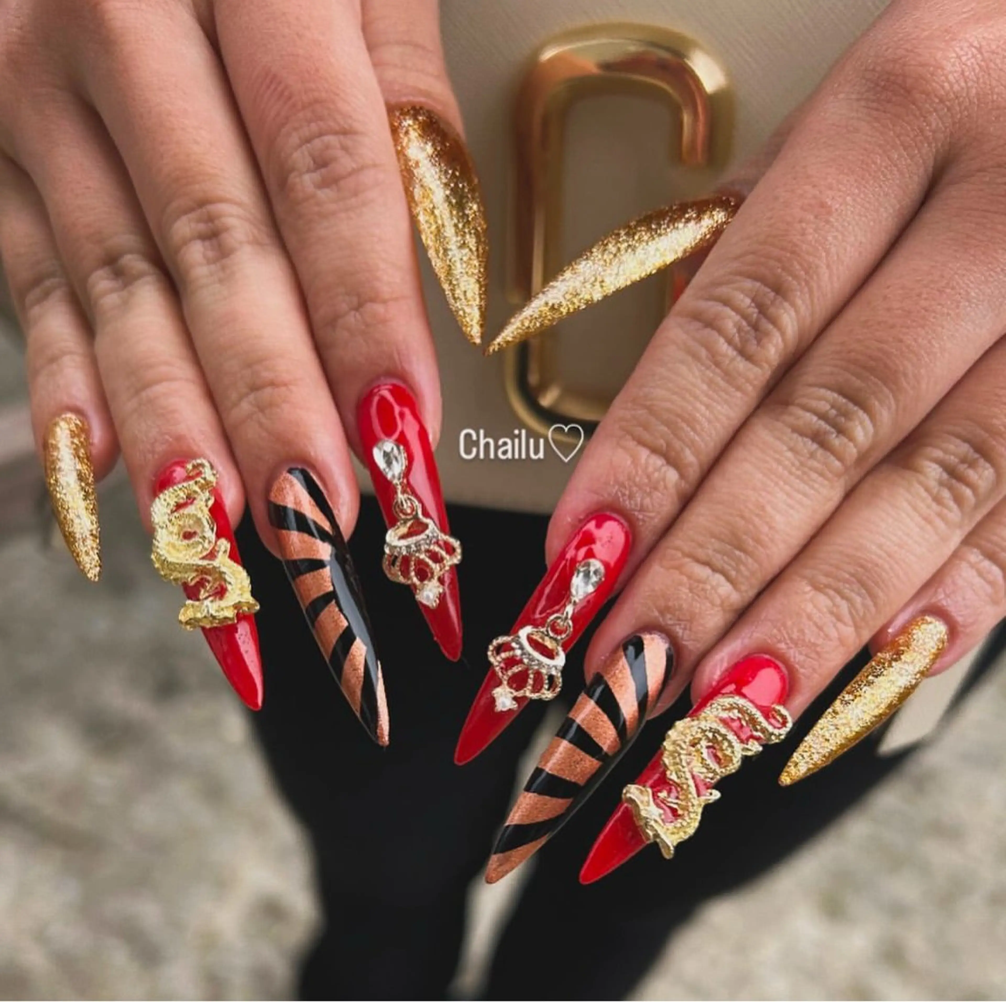 ネイル 伊佐 愛海のネイルデザイン