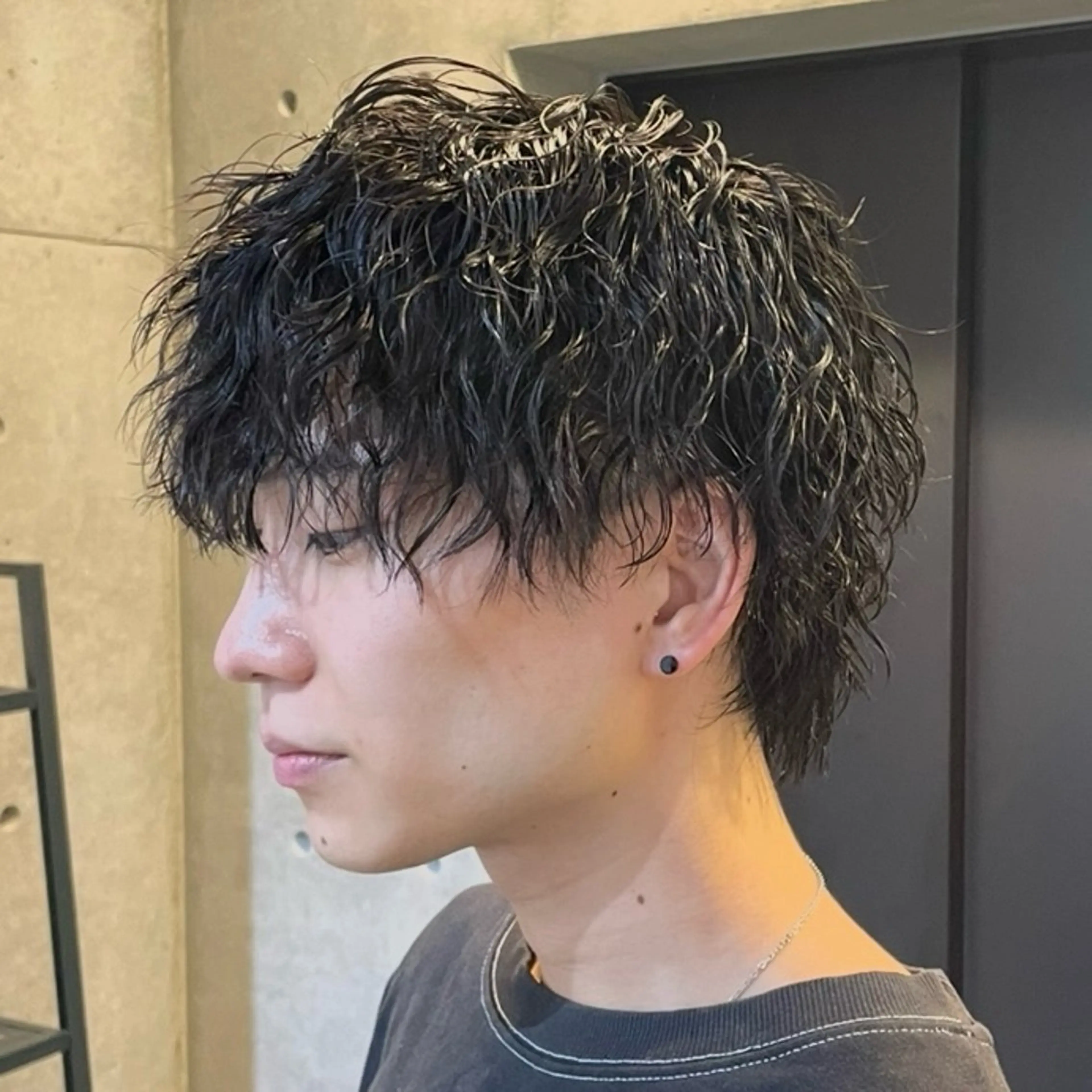 ショート パーマ メンズ メンズパーマ 波巻きパーマ ニュアンスパーマ 中崎町メンズパーマ/ シャドウ/山下拓実のヘアスタイル