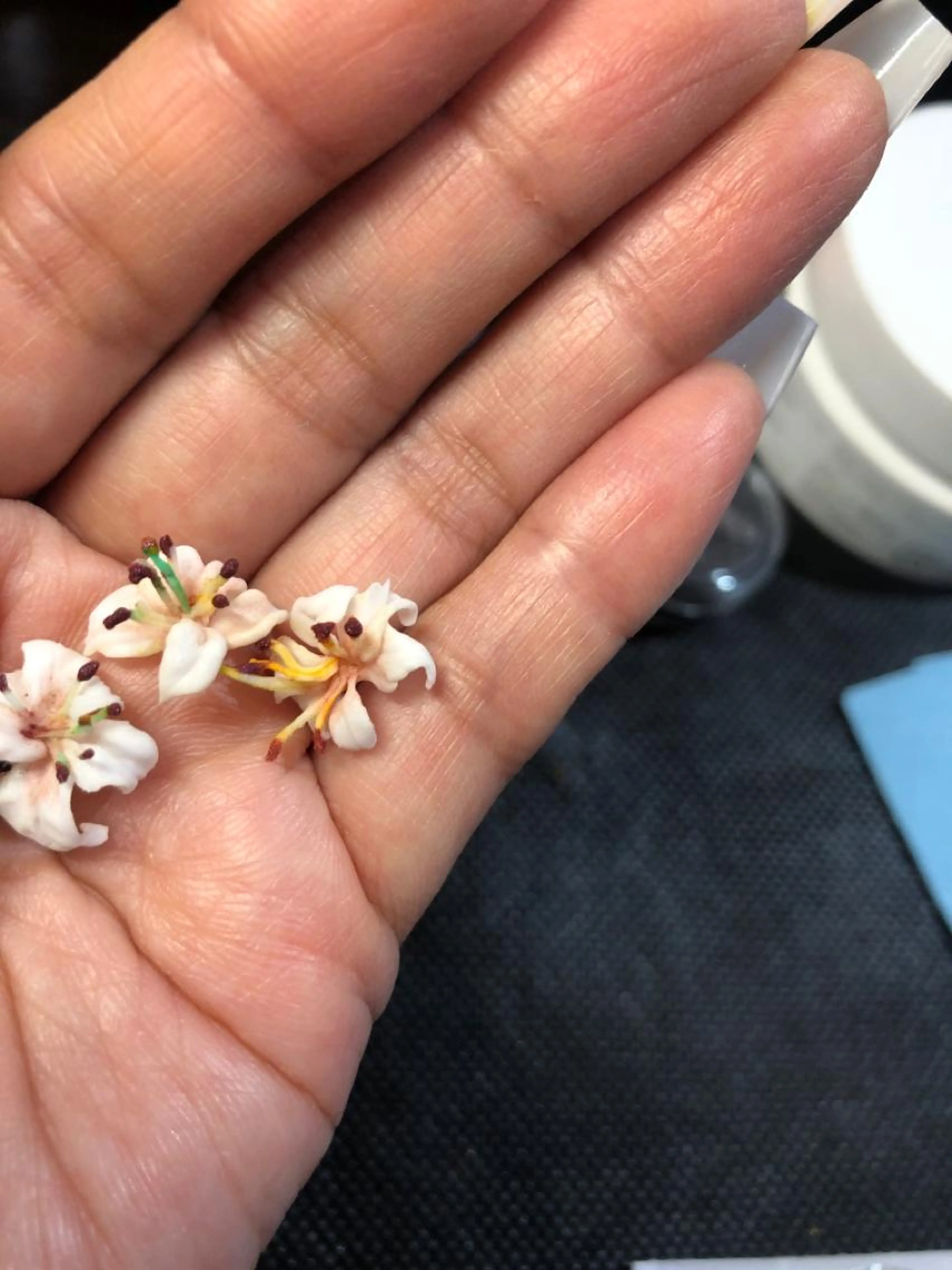 お着物の柄に合わせた3D立体のアートを制作します❣️3Dパーツ製作(2個)＆お持ちのチップに取付け込みの料金の写真