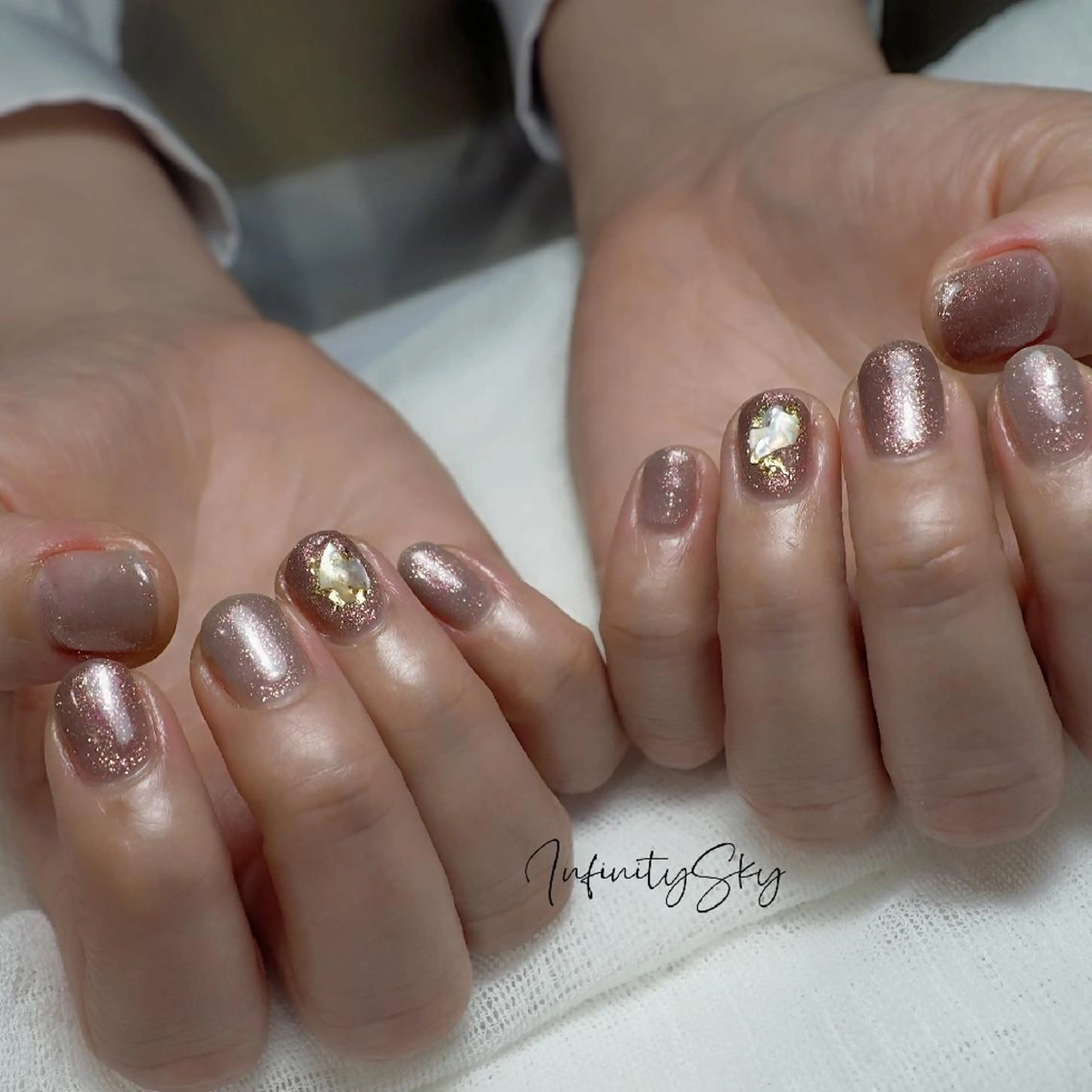 ネイル キラキラネイル ラメ(グリッター) ニュアンスネイル infinity skyのネイルデザイン