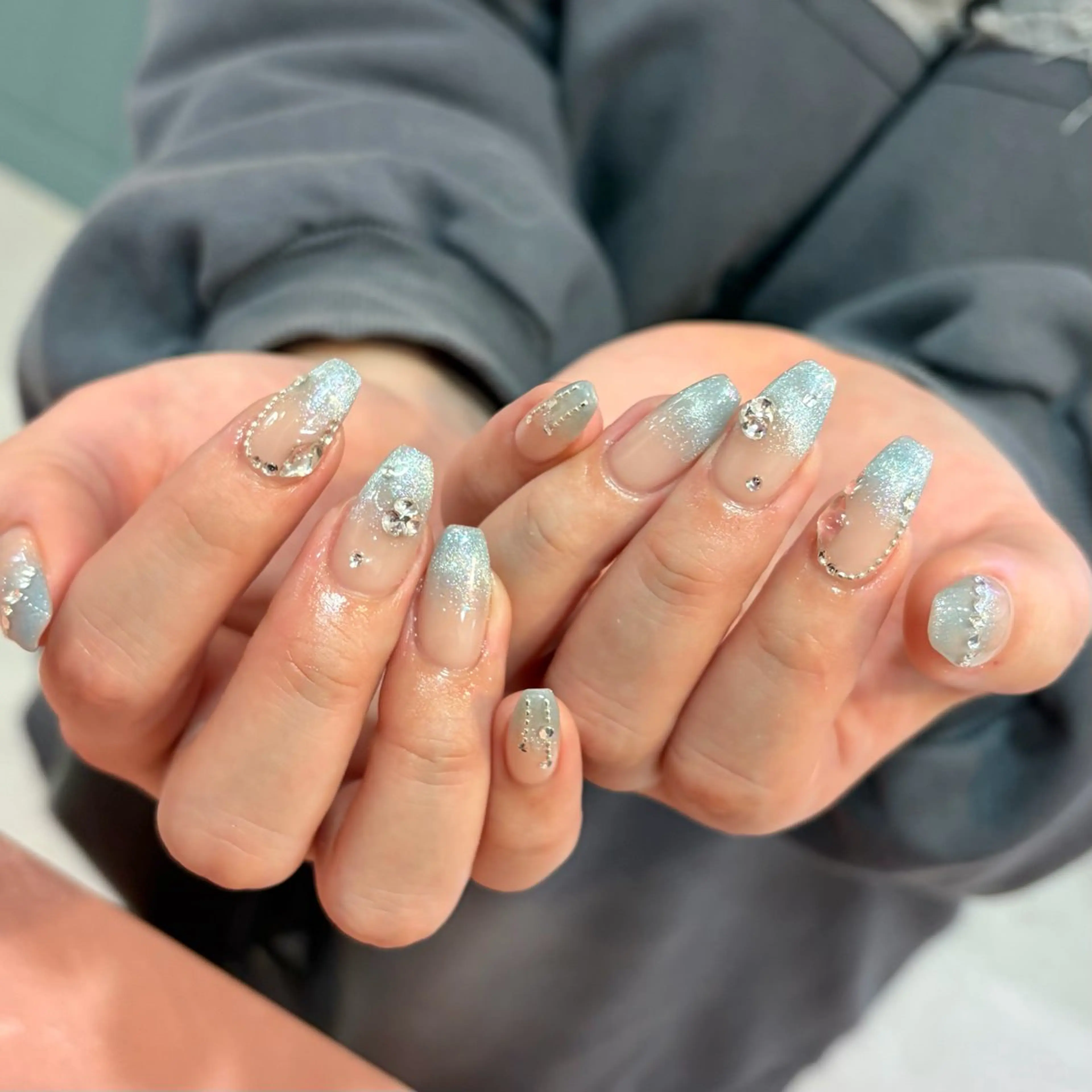 【フィルイン/オフ込み✨】💎持ち込みOK💎ワンホン・キラキラネイル💖の写真