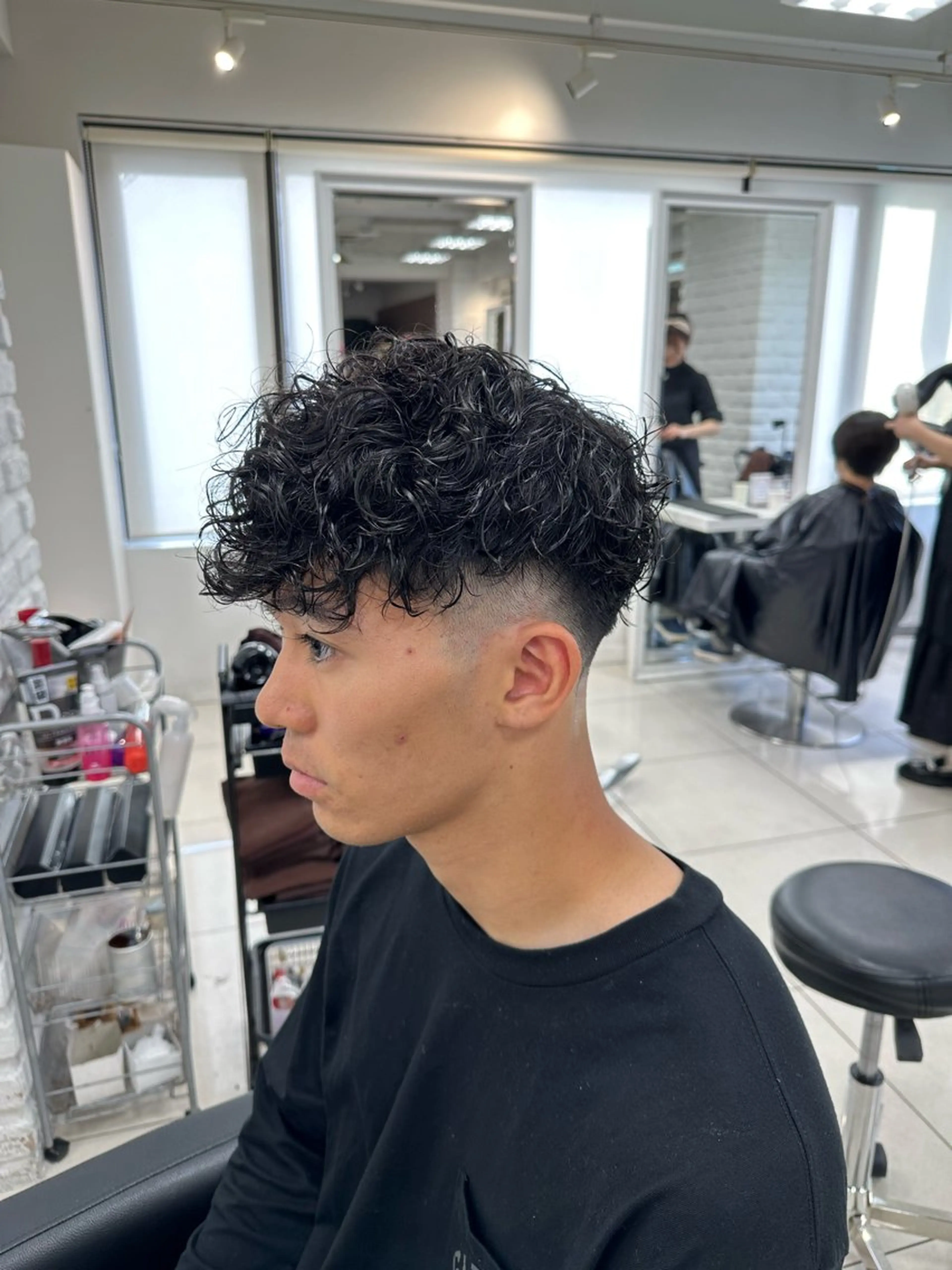 ショート パーマ メンズ スペインカール カット パーマ トリートメント フェザーパーマ職人 🪶ryosukeのヘアスタイル