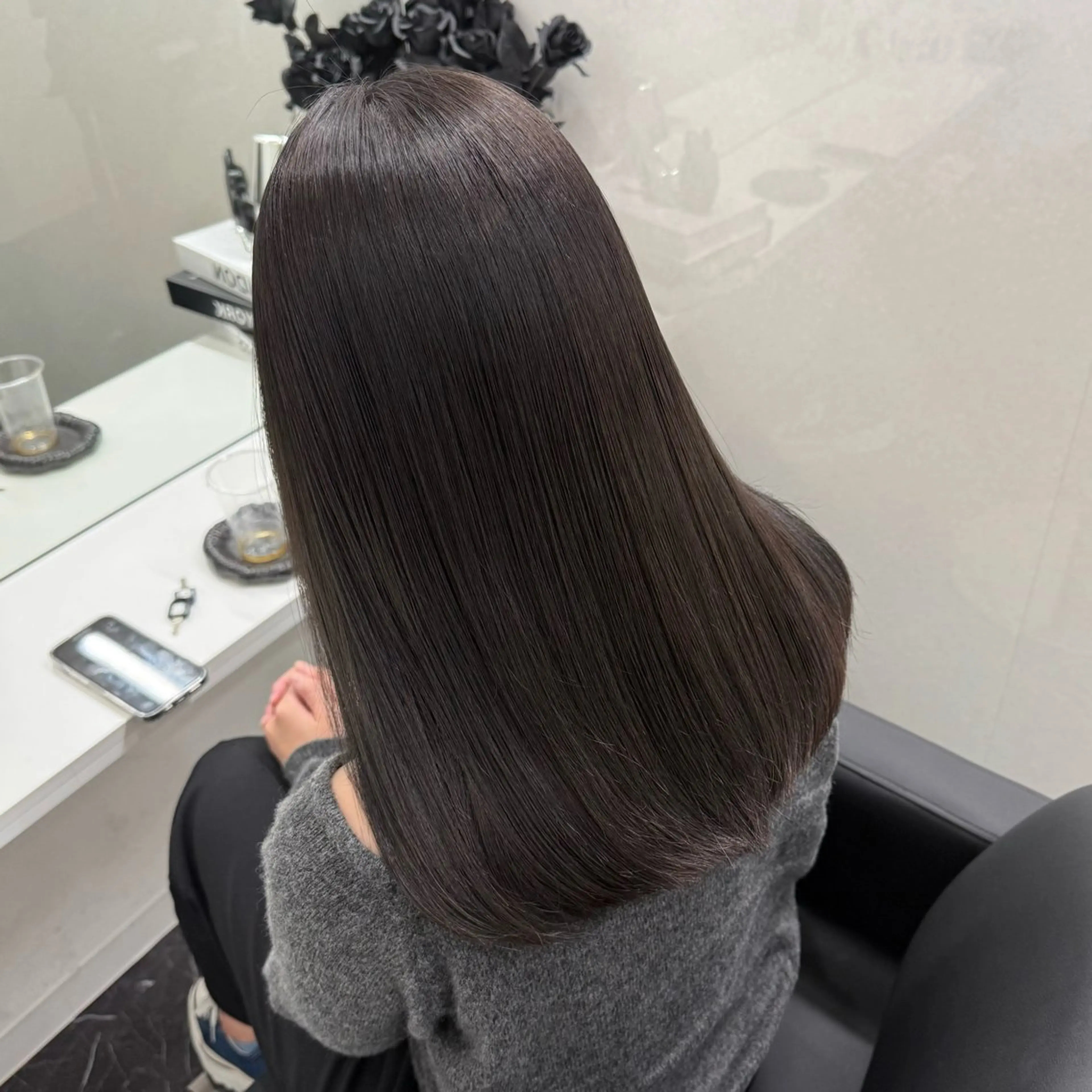 セミロング カラー ベージュカラー ブリーチ ブラウンカラー ショコラブラウン チョコレートブラウン ヘアカラー トリートメント 天神/ケアブリーチ/ 髪質改善/上質艶髪のヘアスタイル