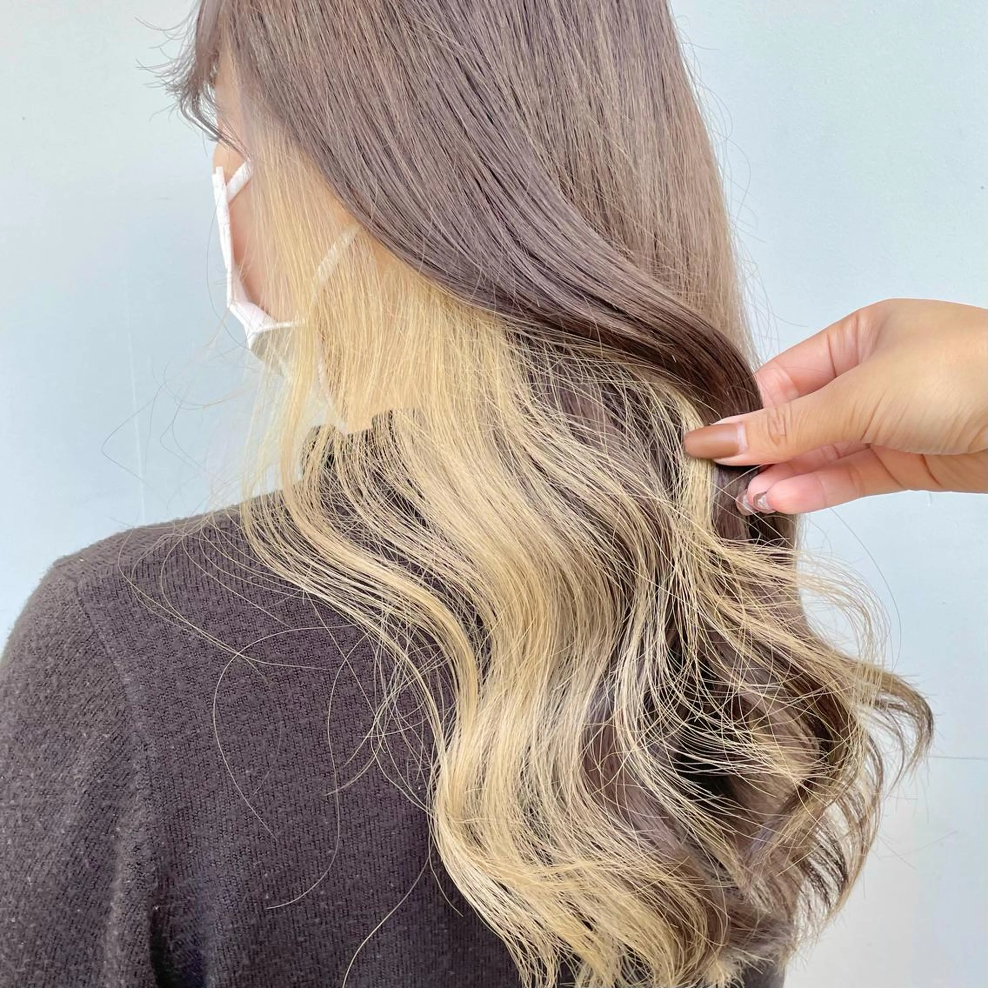 ロング カラー アディクシーカラー ベージュカラー ブリーチ 抜きっぱなしブロンド ブロンド ヘアカラー トリートメント もにか🌞原宿/渋谷 🌝ブリーチカラーのヘアスタイル