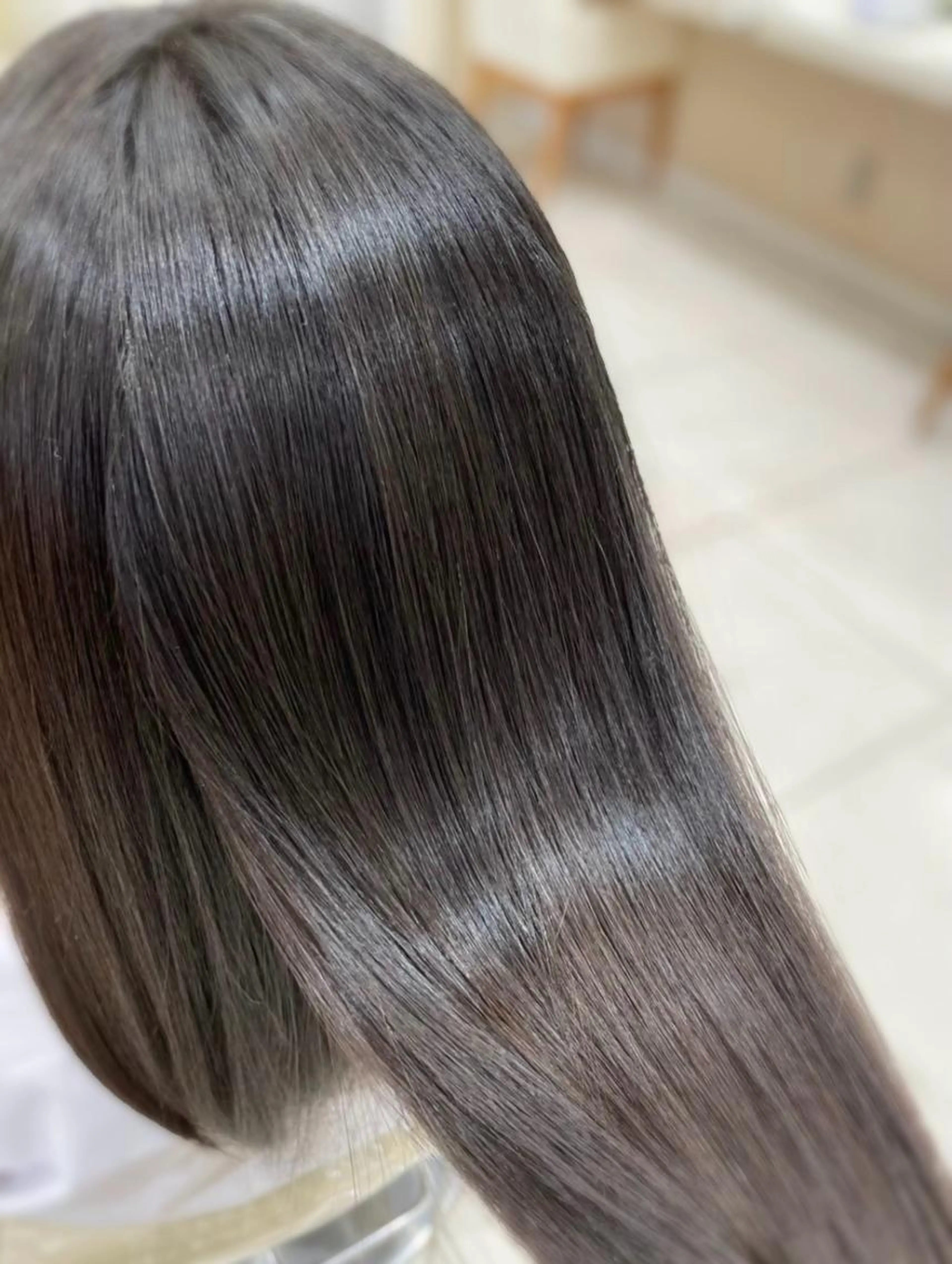 【🎈上品 艶髪ストレート🔥】全頭 縮毛矯正モデル(🌟全頭サラ艶ストレート✨)の写真