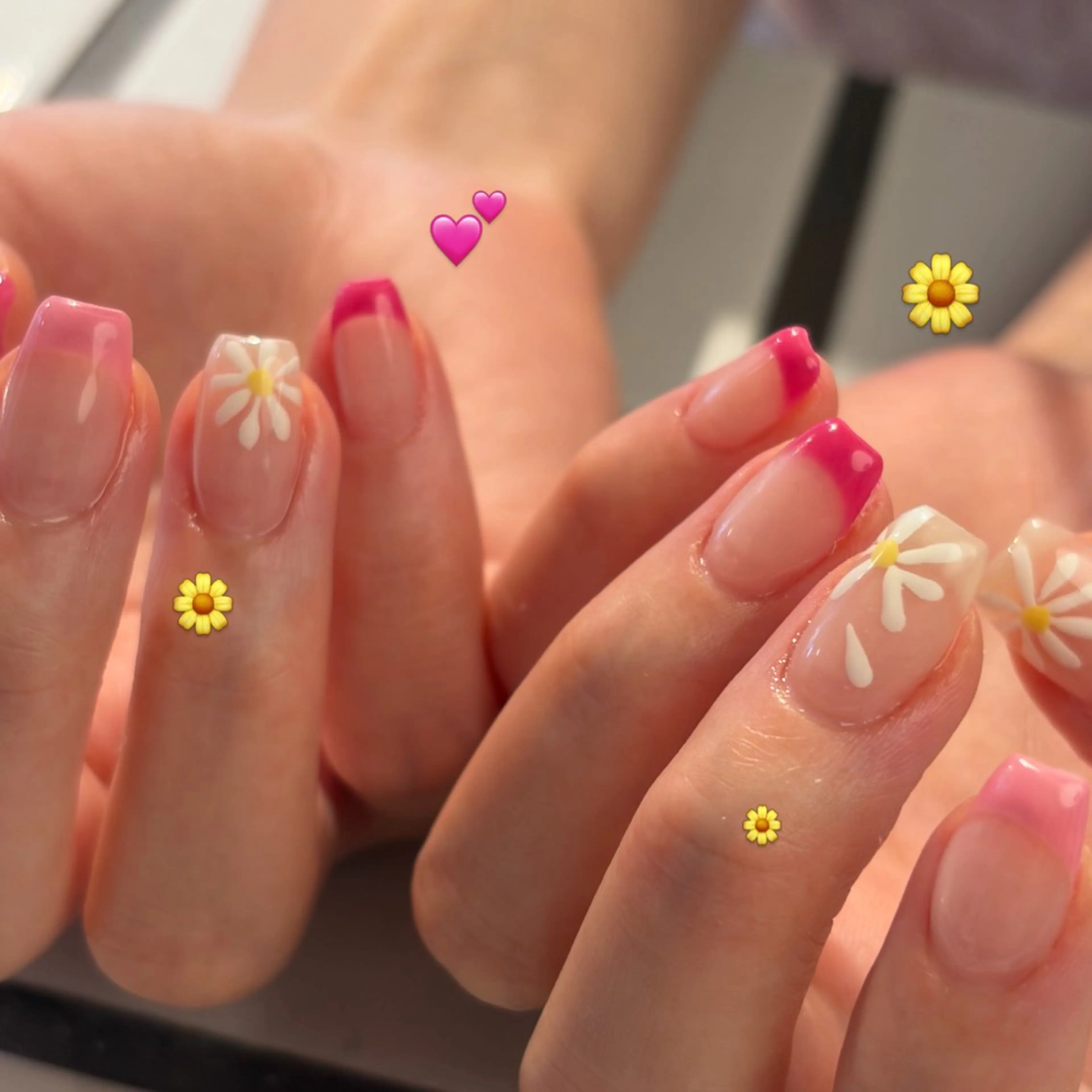 ネイル ハンドネイル ももJr.JELLO 🍑表参道NAILのネイルデザイン