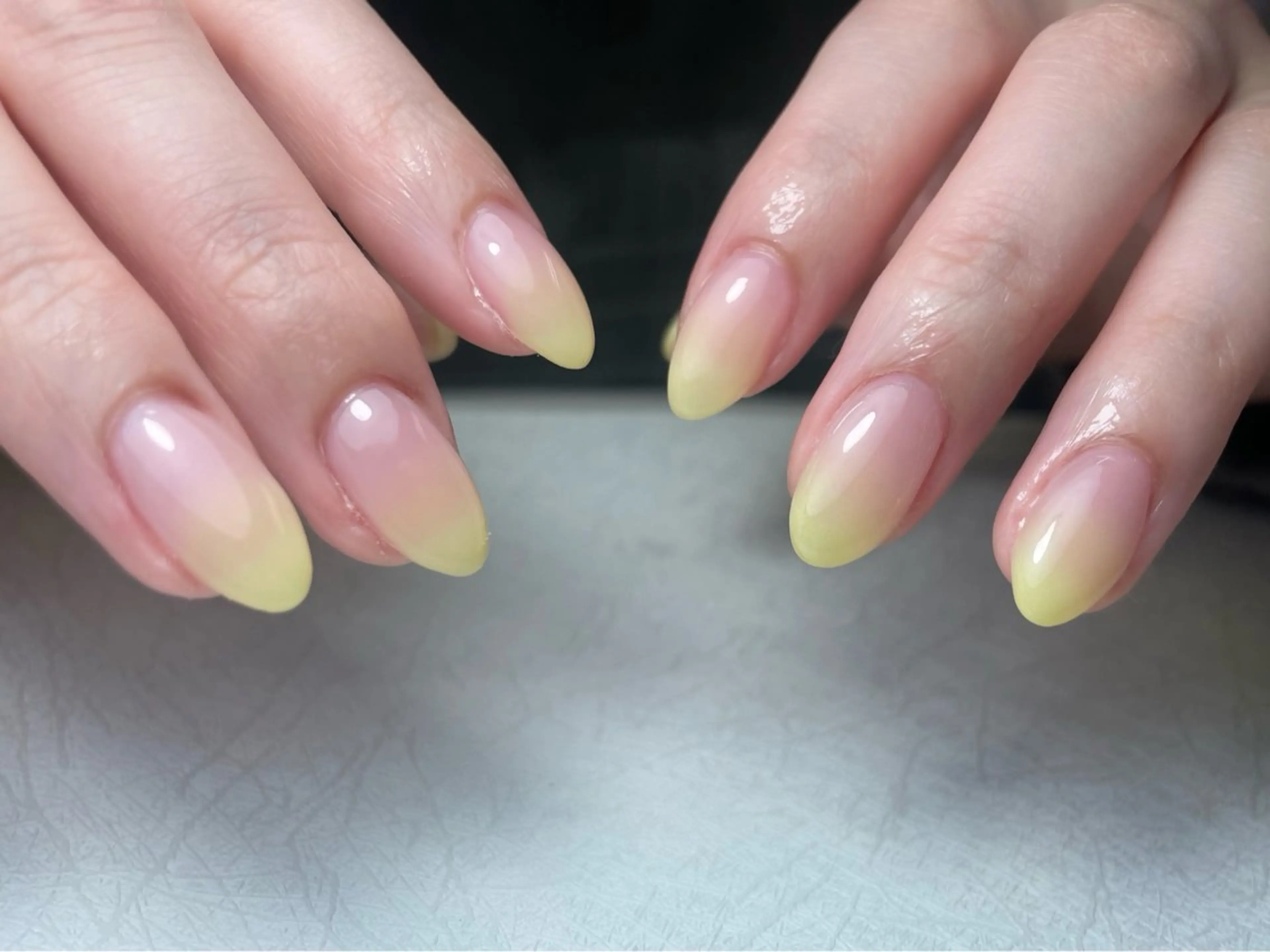 ネイル オーロラネイル 長さ出し フットネイル フレンチネイル ジェルネイル 中野駅から2分 MEO NAILのネイルデザイン