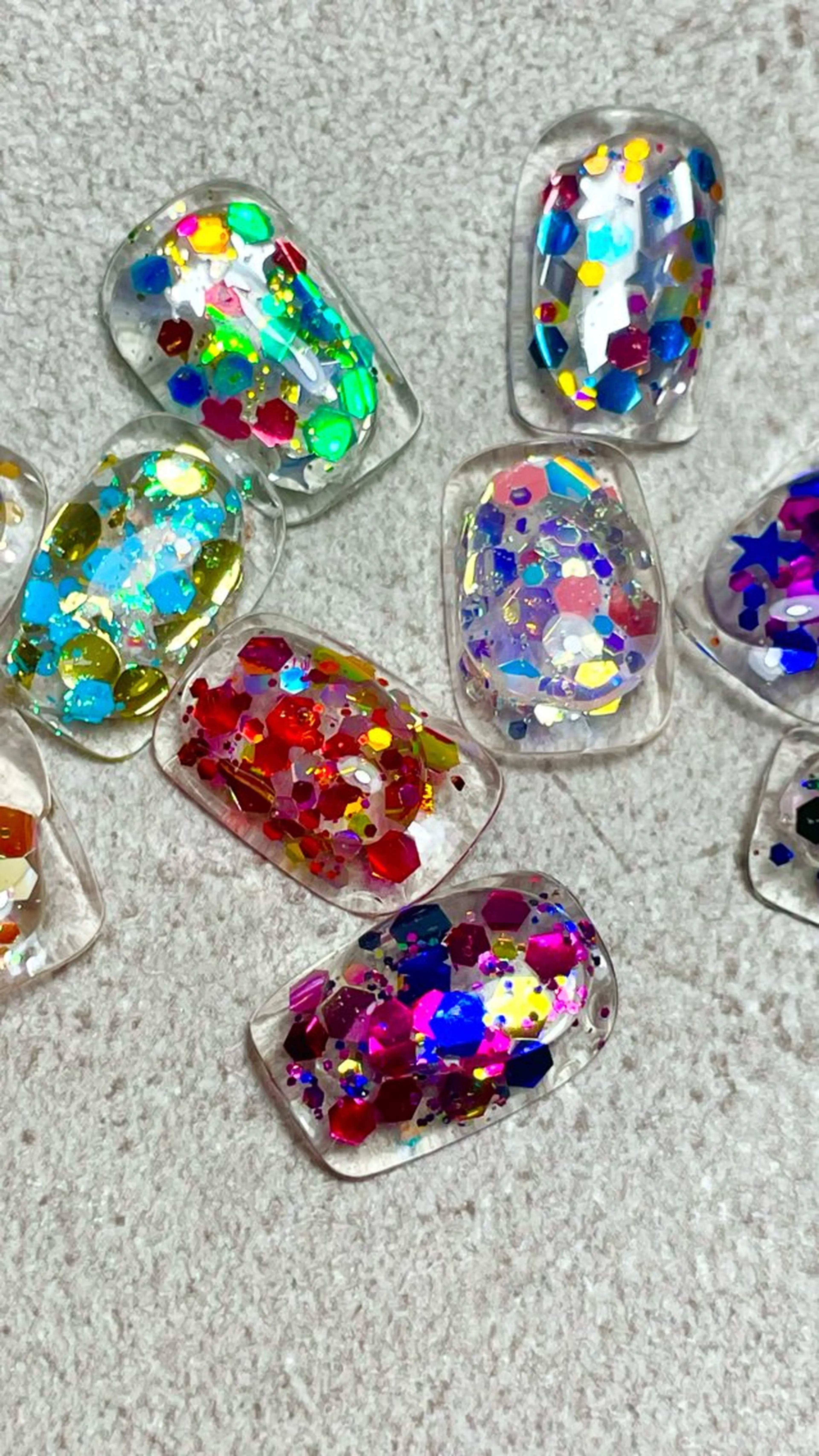 ネイル ホログラムネイル cosmic nailのネイルデザイン