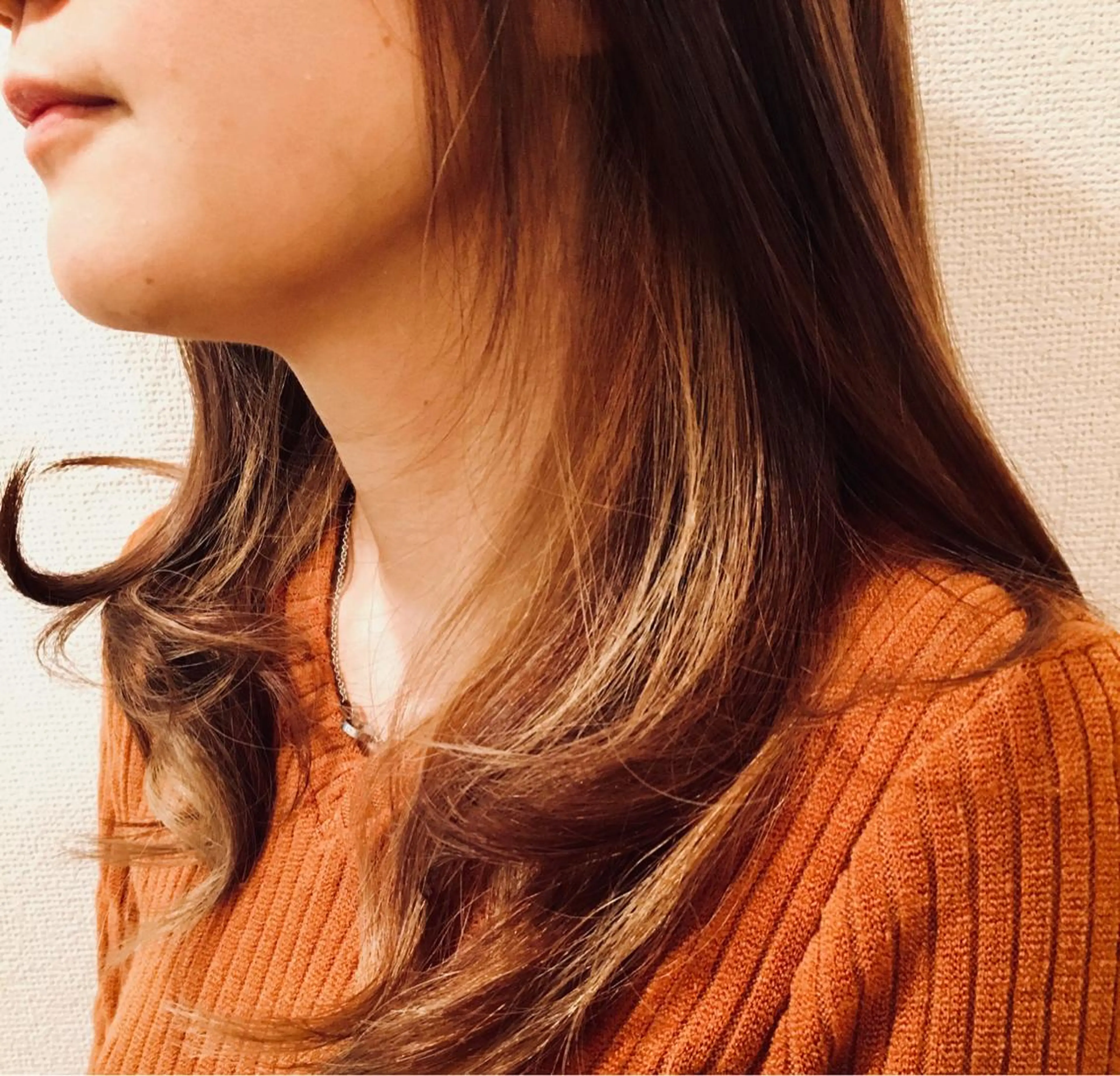 ミディアム カラー ベージュカラー ブリーチ インナーカラー 関谷 慎吾のヘアスタイル