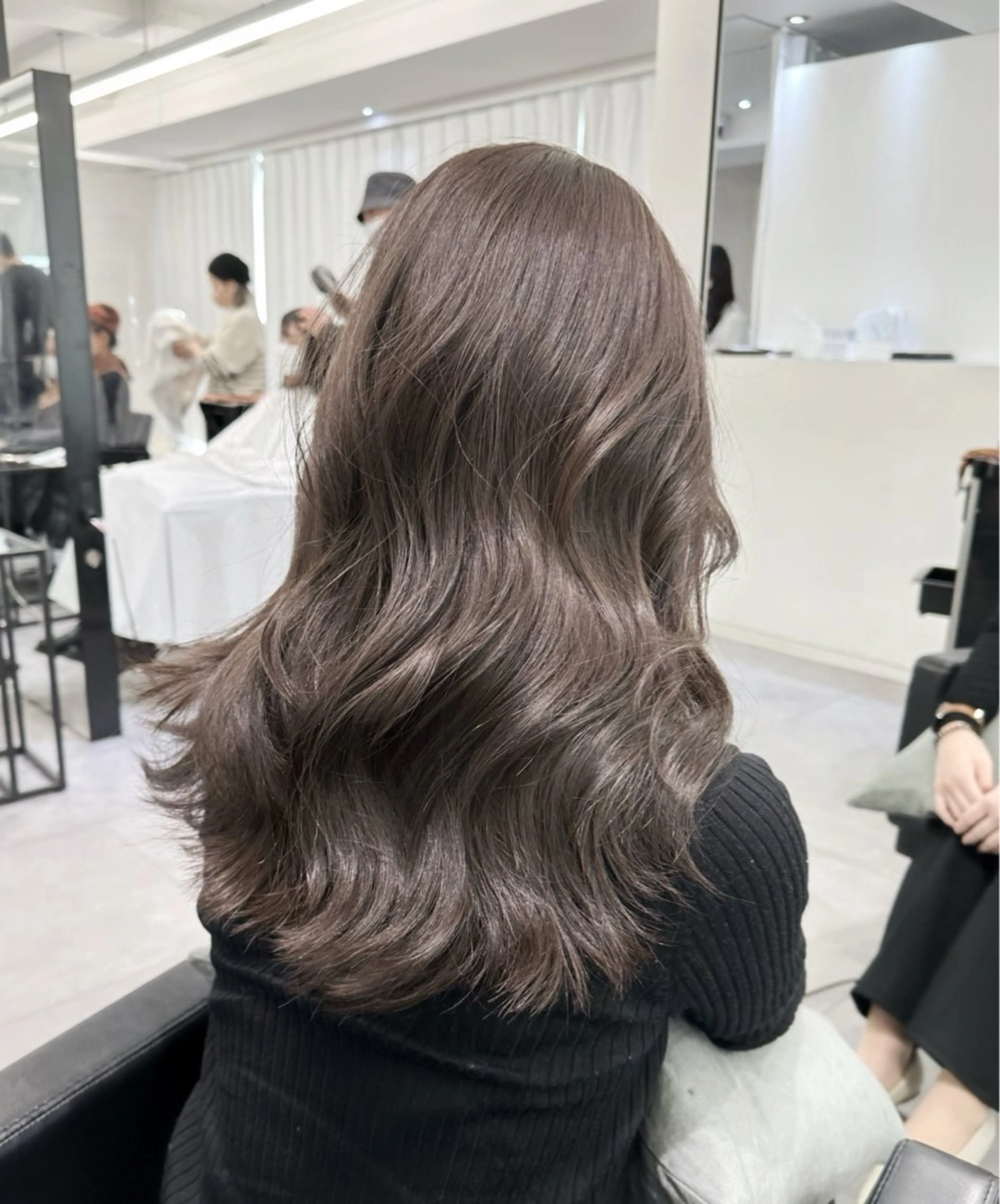 セミロング カラー 最高峰髪質改善💎 レイヤーカットのヘアスタイル