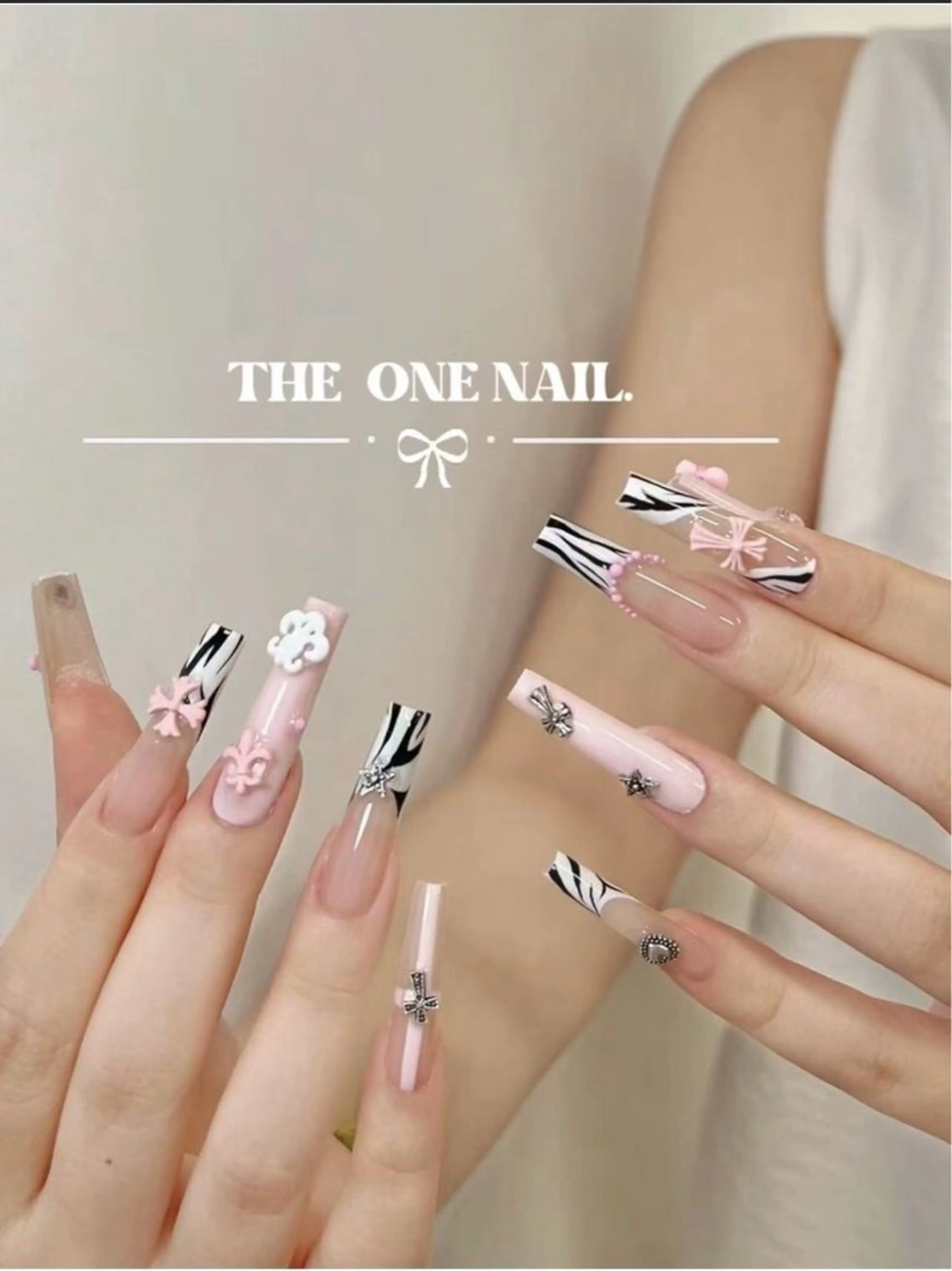 ネイル The oneアオイ アオイのネイルデザイン