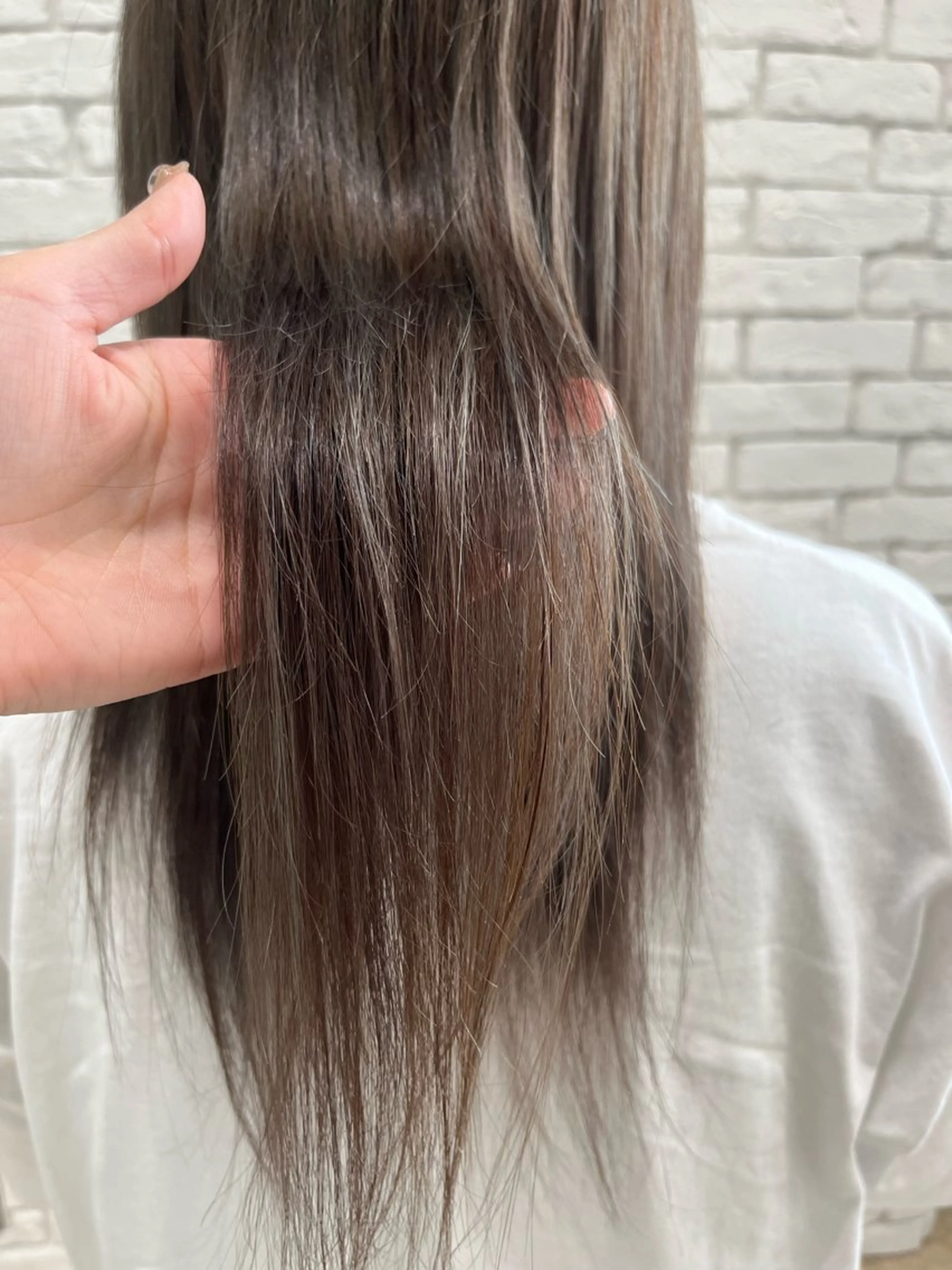 ロング ハイライト ヘアカラー トリートメント ROSEL はしぐち ななみのヘアスタイル