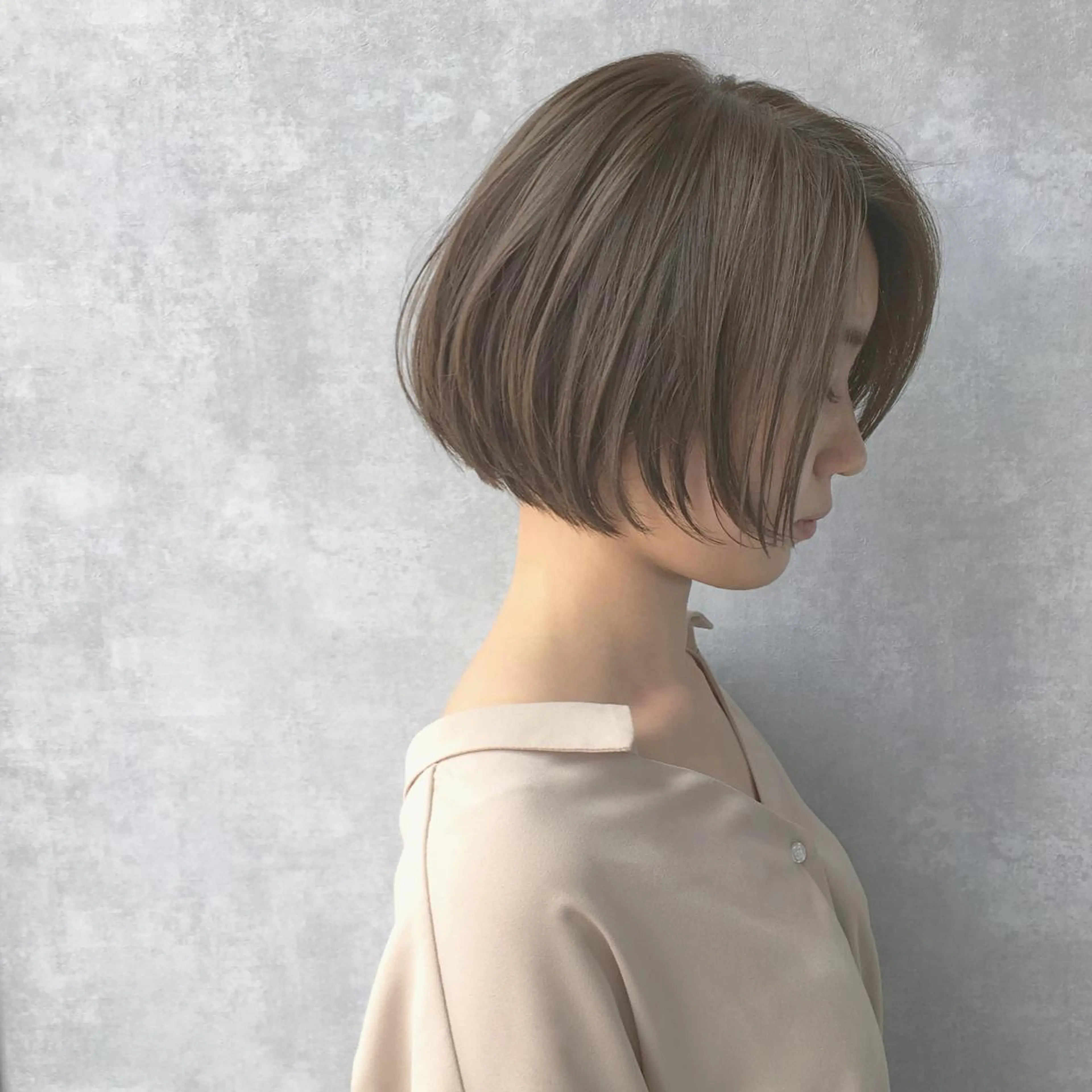 ショート カラー レイヤーカット BLend 渋谷のヘアスタイル