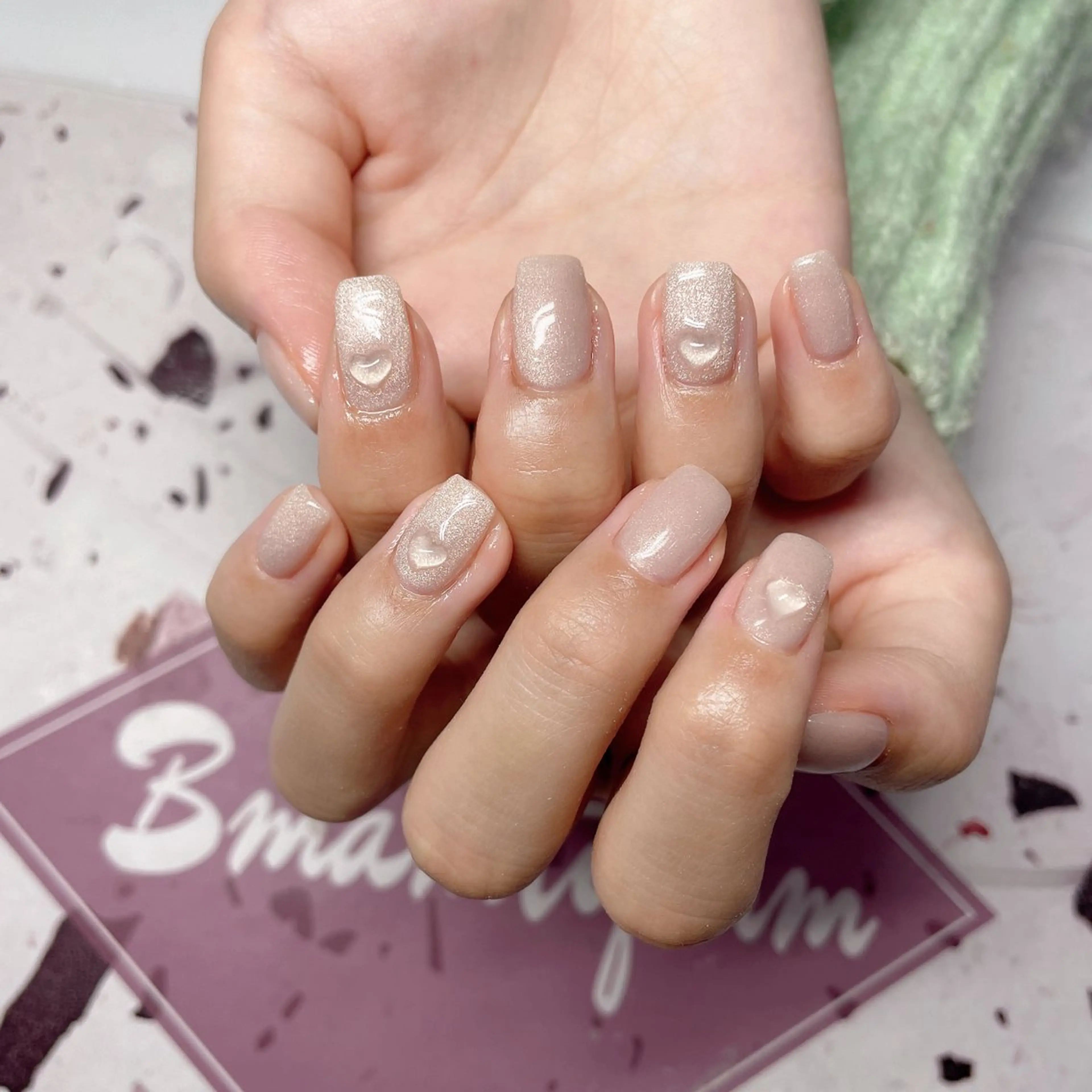 ネイル ハンドネイル H3 NAIL エミのネイルデザイン