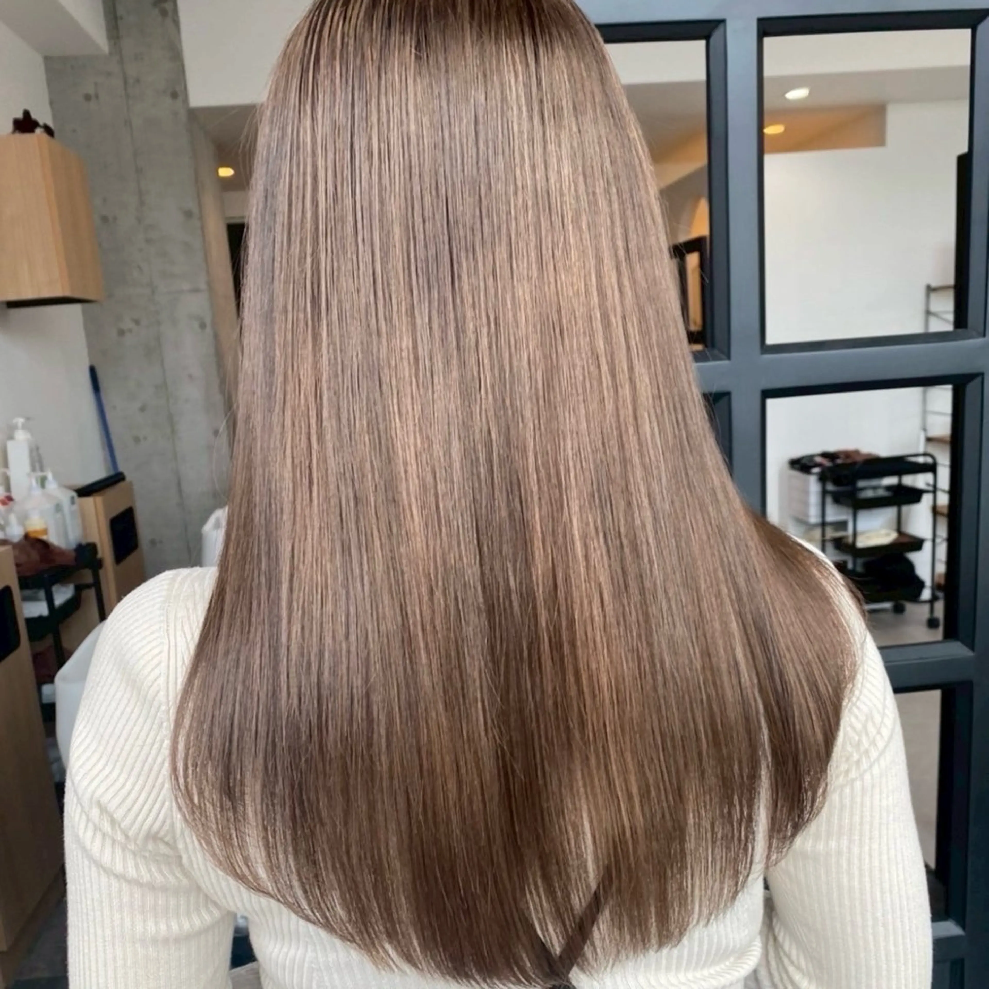 ロング カラー カット ヘアカラー トリートメント ブリーチなし 暖色カラー/井上あいのヘアスタイル