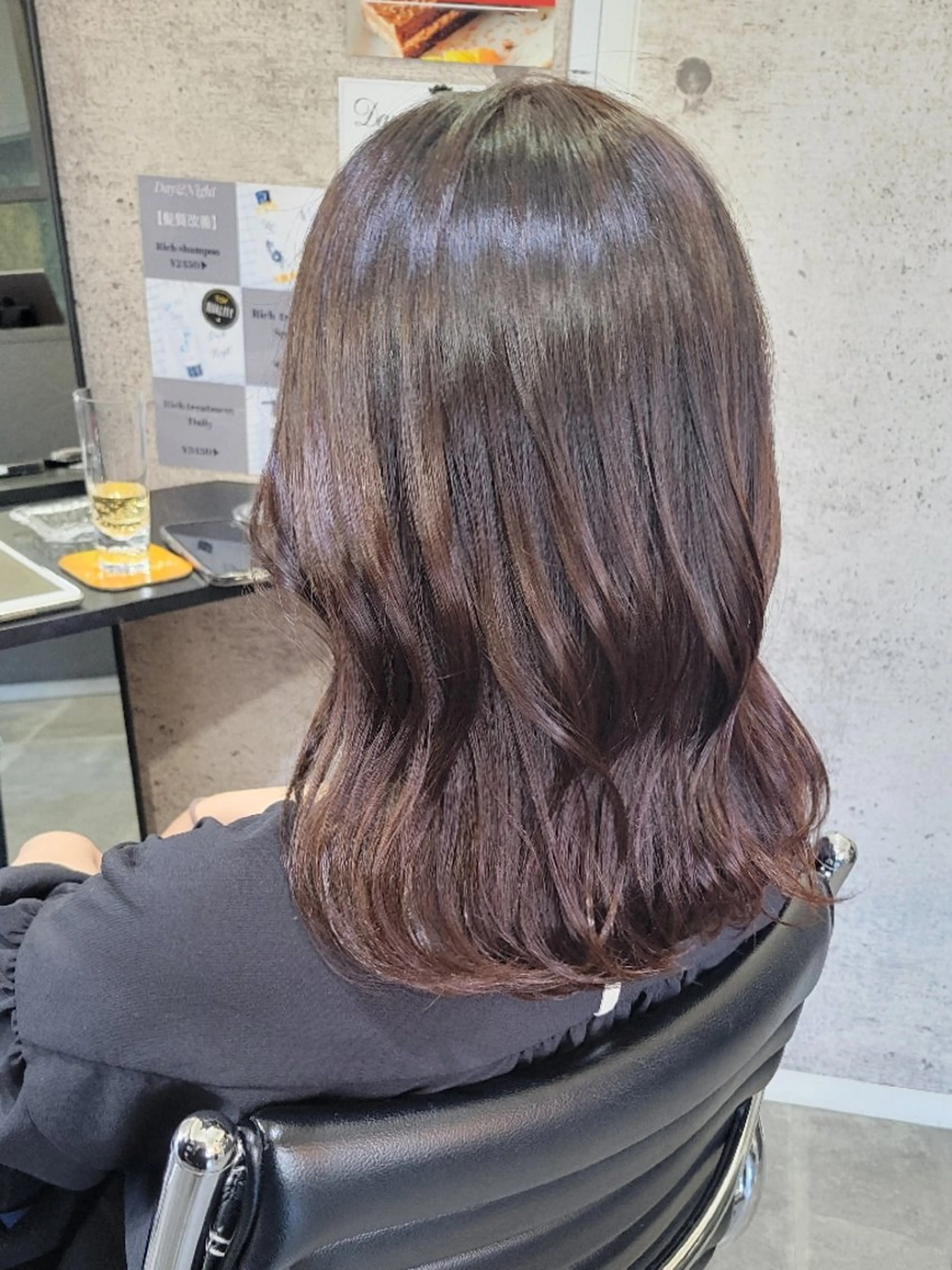 ミディアム カラー ブリーチ ブラウンカラー ブリーチなしカラー ピンクカラー ピンクブラウン Day&Night [店長]Chiakiのヘアスタイル