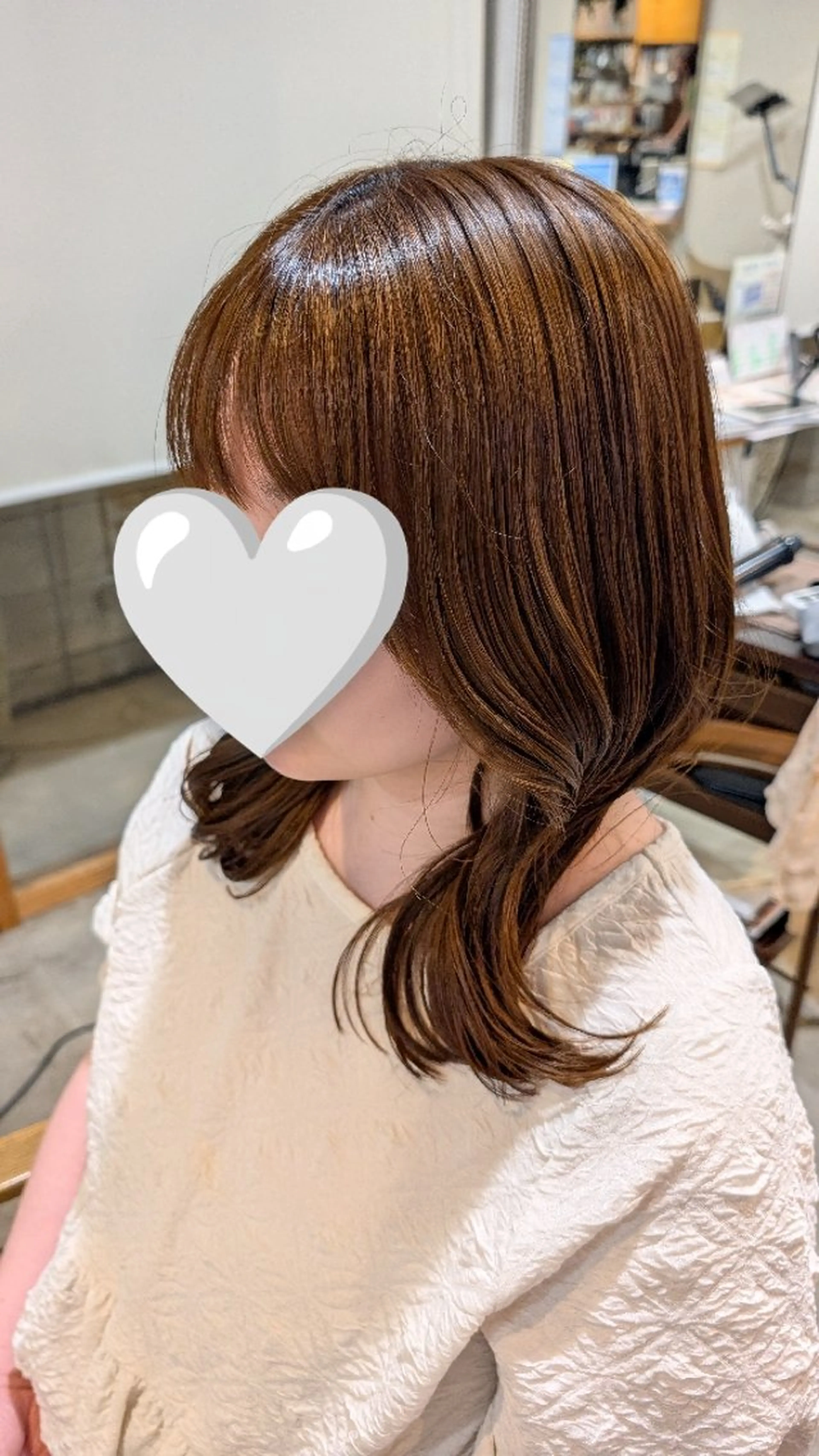 セミロング くびれヘア レイヤーカット 【女性限定】 しおりのヘアスタイル