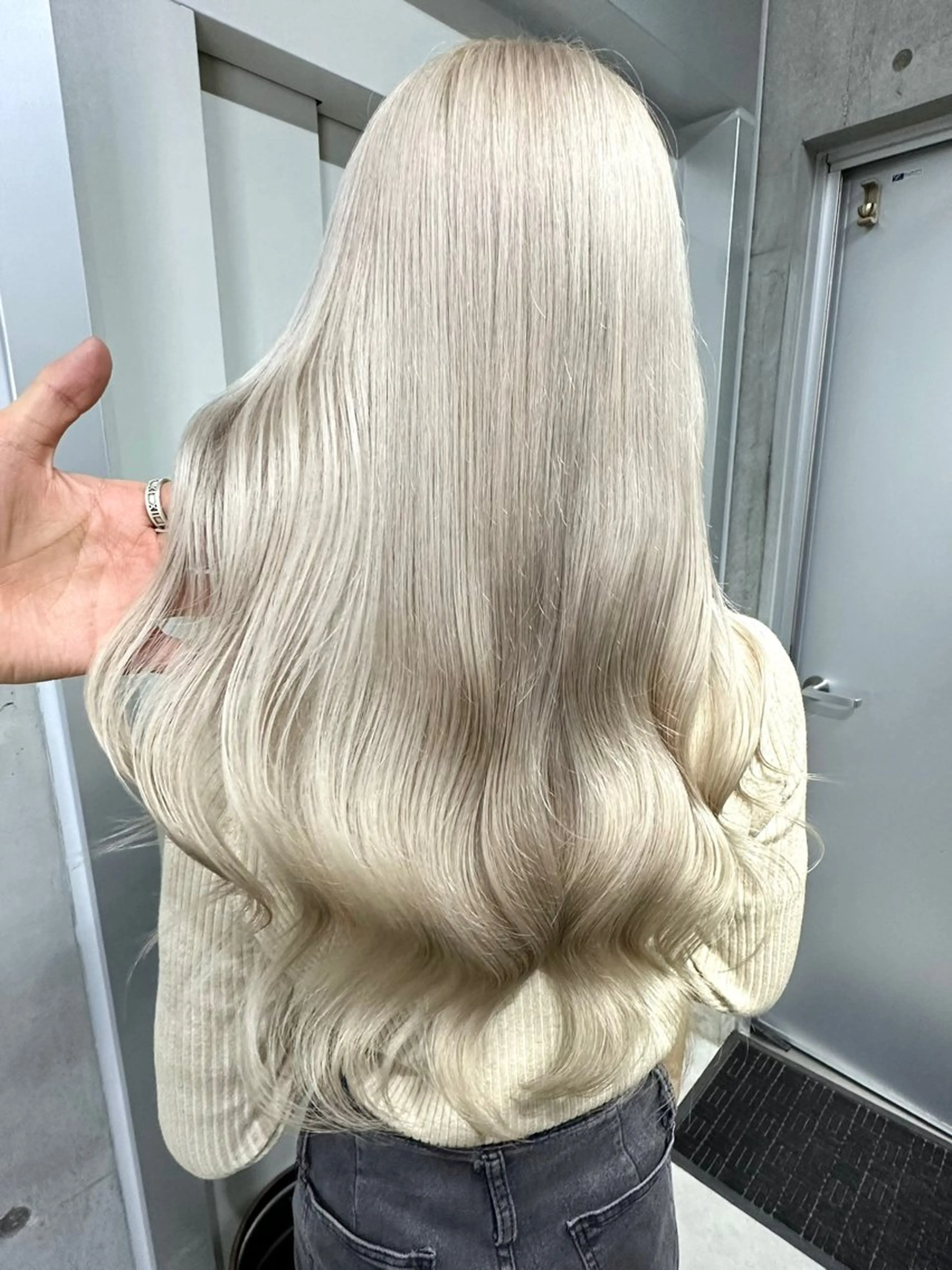 ロング カラー ヘアカラー かずくん🦩名古屋 ハイトーン/レイヤーのヘアスタイル