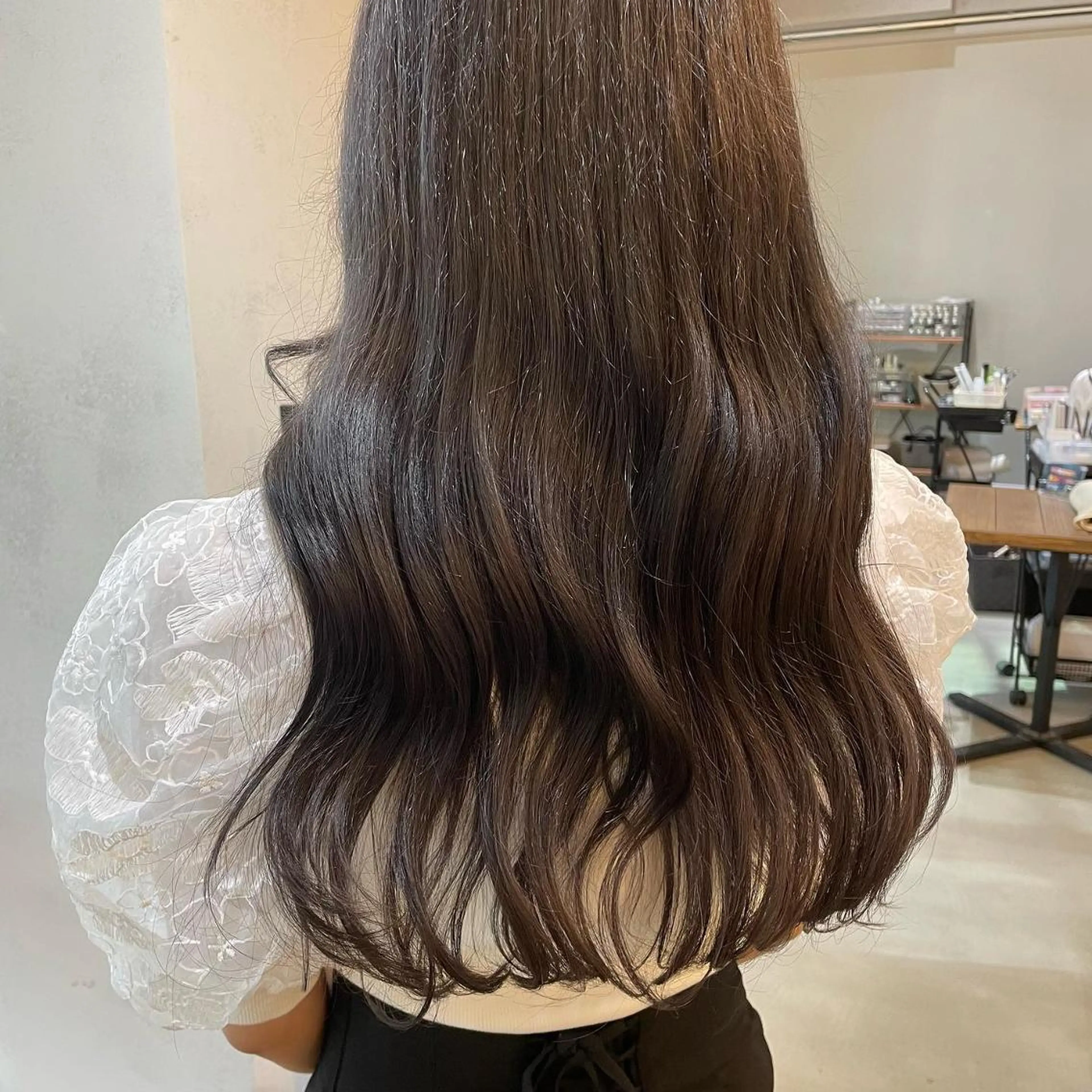 カラー ヘアアレンジ ブリーチ 透明感カラー グレージュ ラベンダーカラー ラベンダーグレージュ 𝙢𝙞𝙮𝙪🎀 girly hairのヘアスタイル