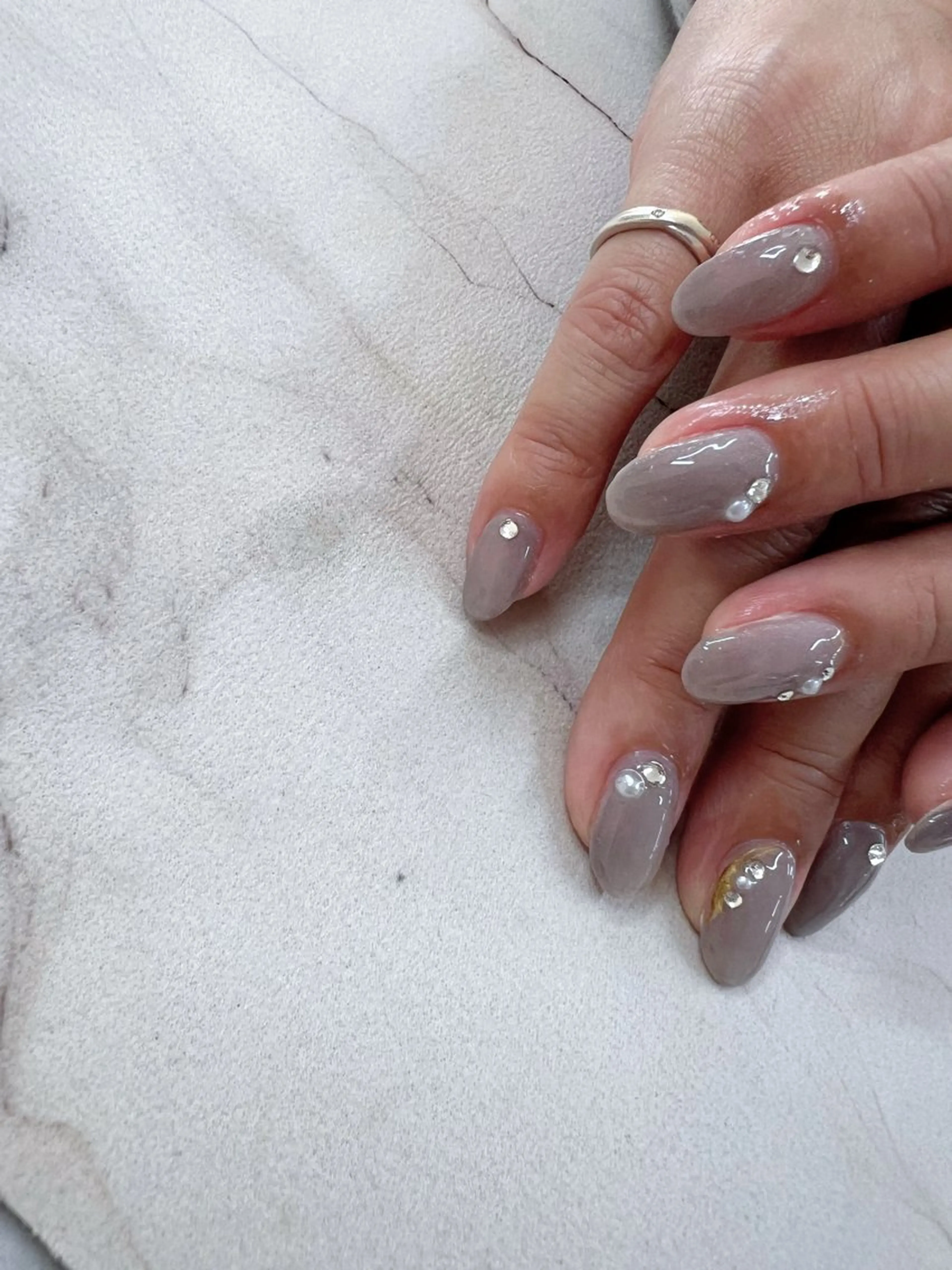 ネイル オフィスネイル CARIS nailはづきのネイルデザイン