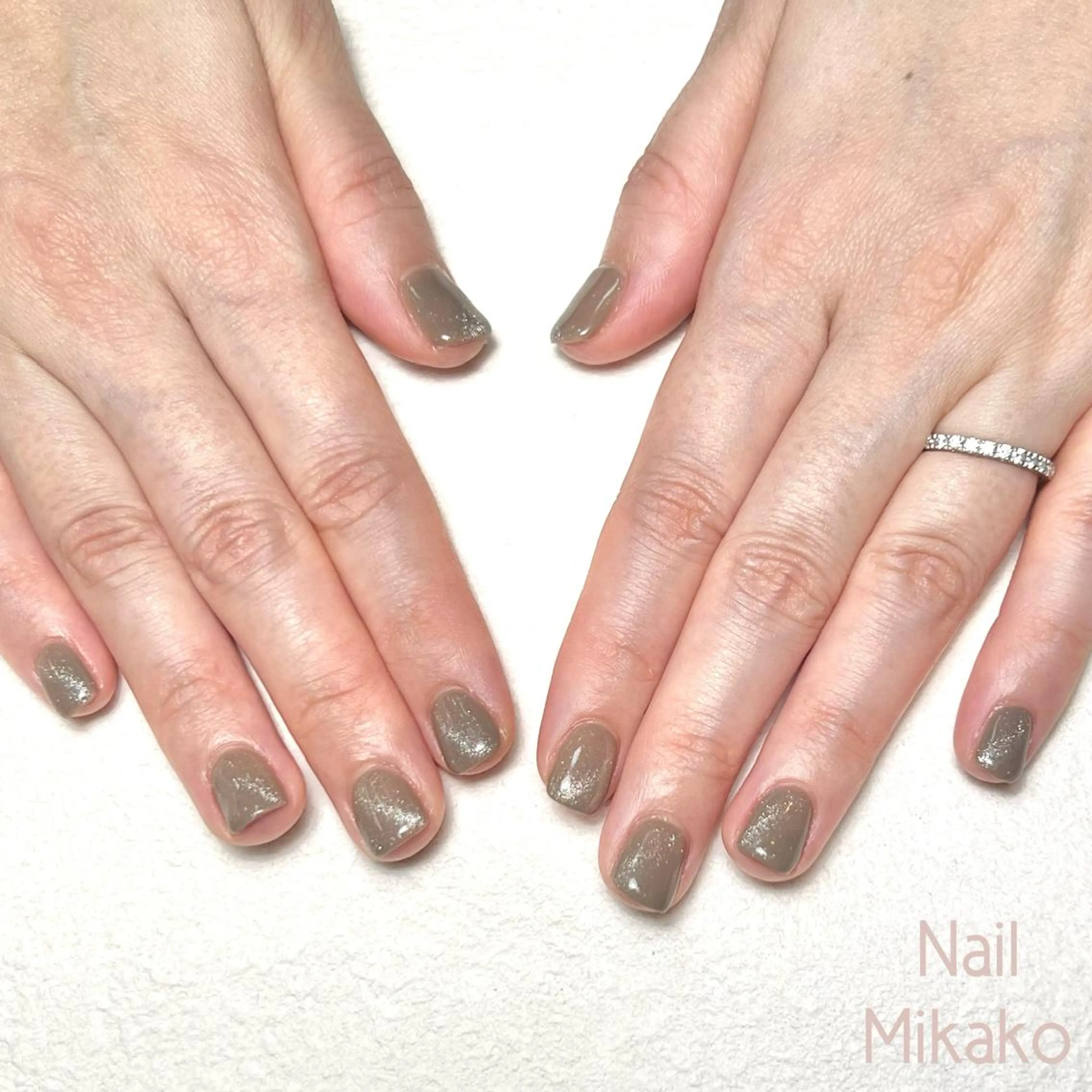 ネイル ブラウン マグネットネイル オフィスネイル シンプルネイル Nail Mikakoのネイルデザイン