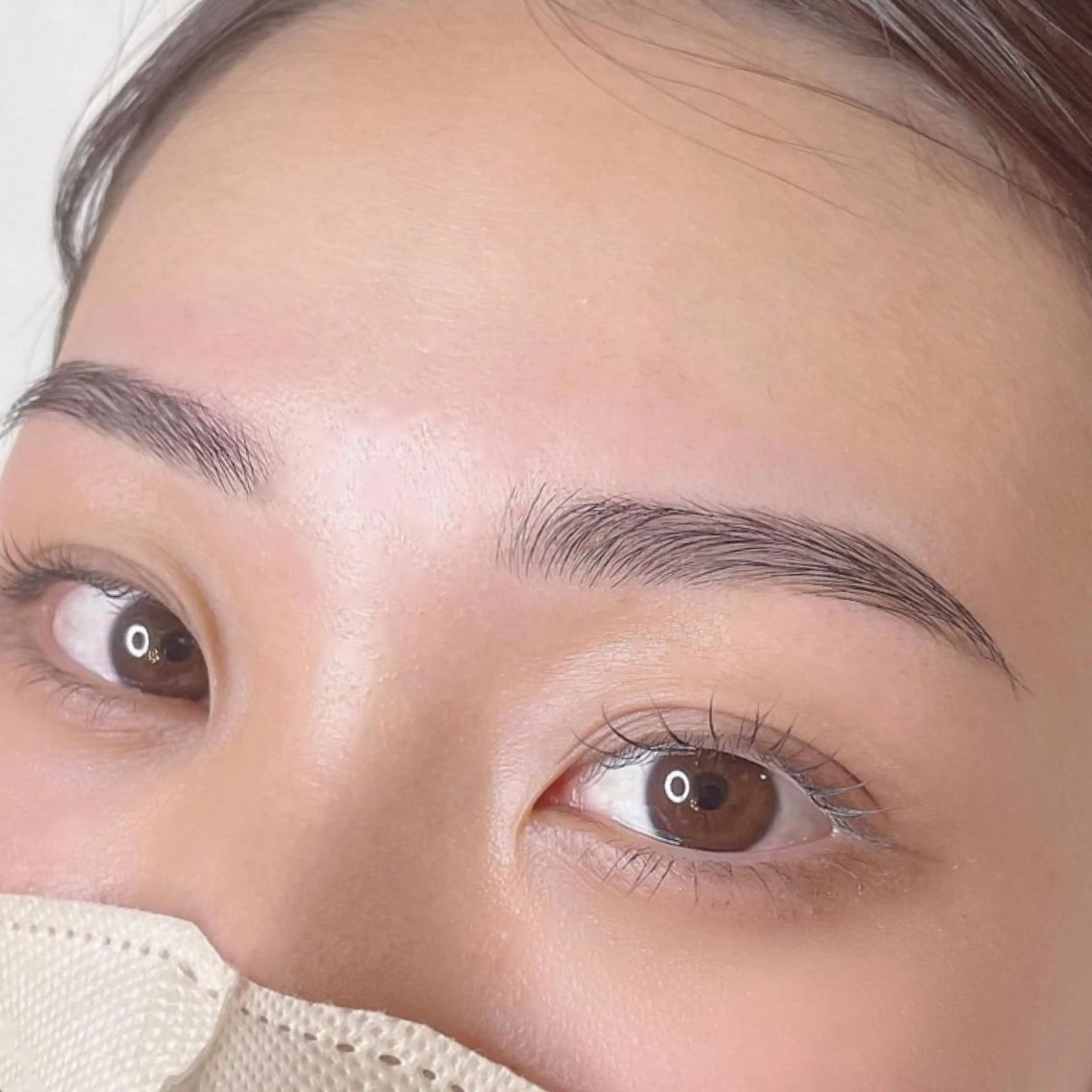 《ミニモ限定特別価格》眉毛WAXスタイリング＋毛流れ眉毛パーマ(カット・保湿)間引き＋500円の写真