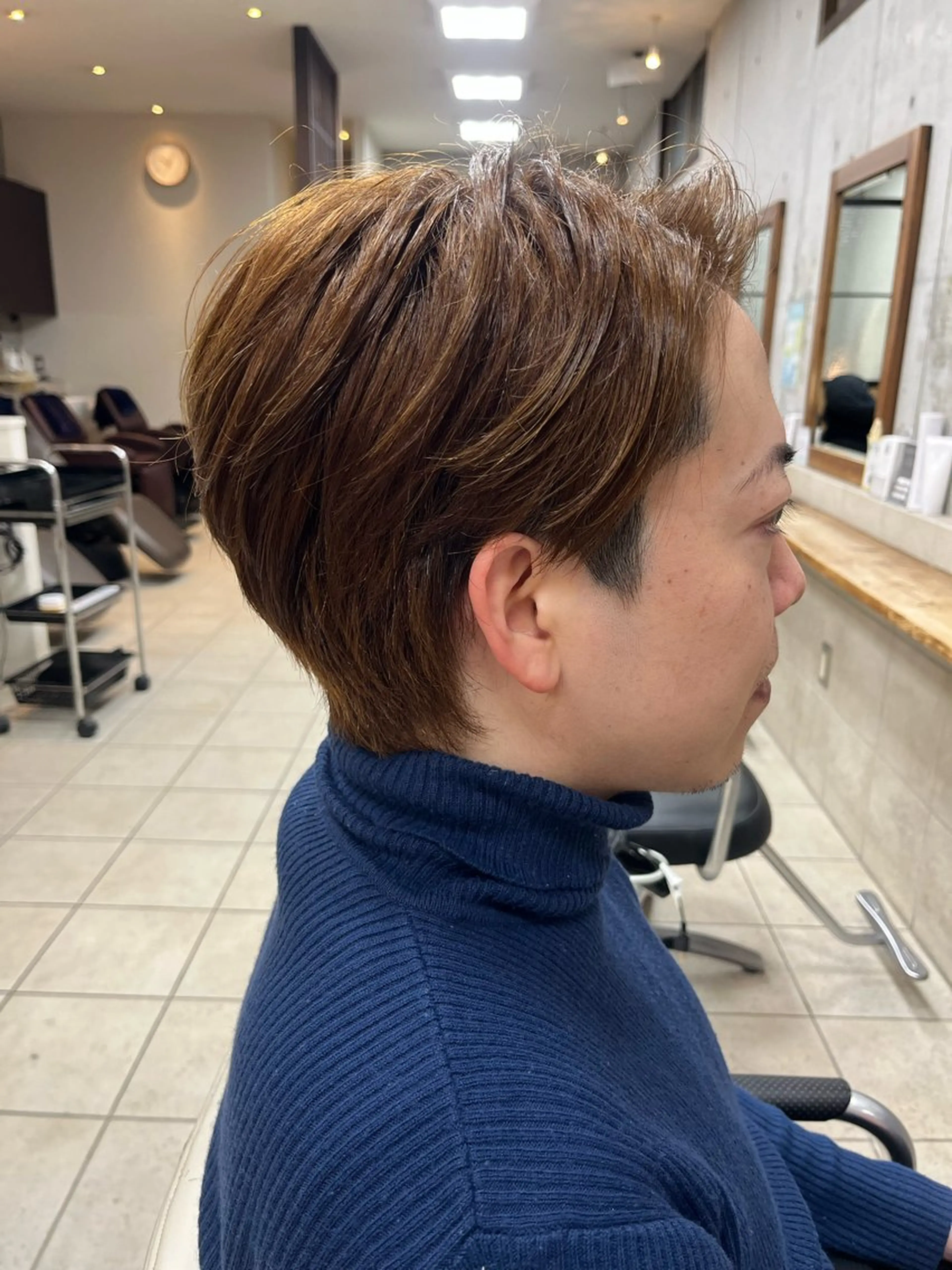 ショート カラー メンズ 刈り上げ ショートヘア カット ヘアカラー vis-a-vis　板橋店所属・たなか なおのヘアスタイル