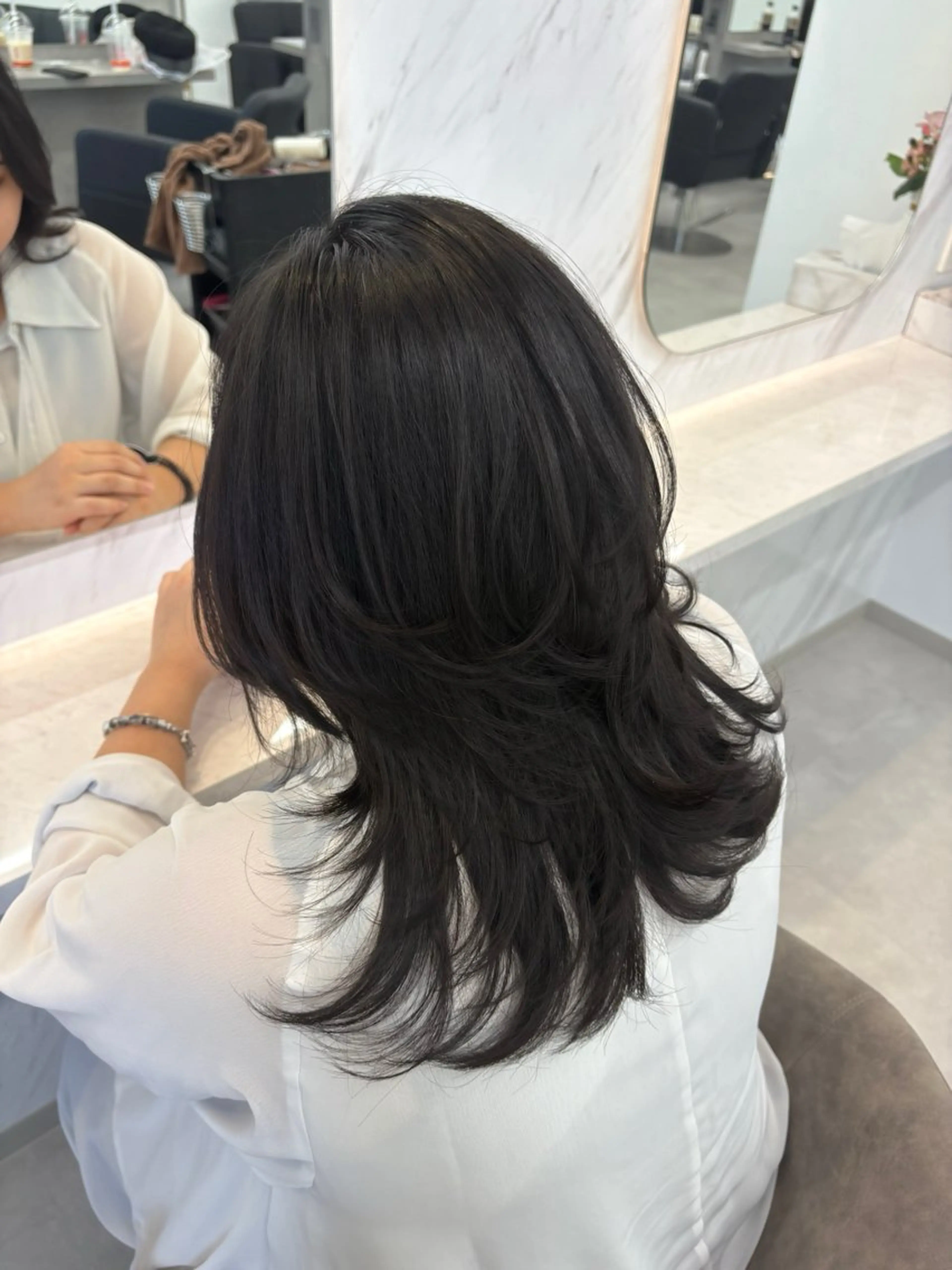 ミディアム ハッシュカット 韓国風ヘア ウルフカット カット Lapis所属・韓国レイヤーカット/ AIRIのヘアスタイル