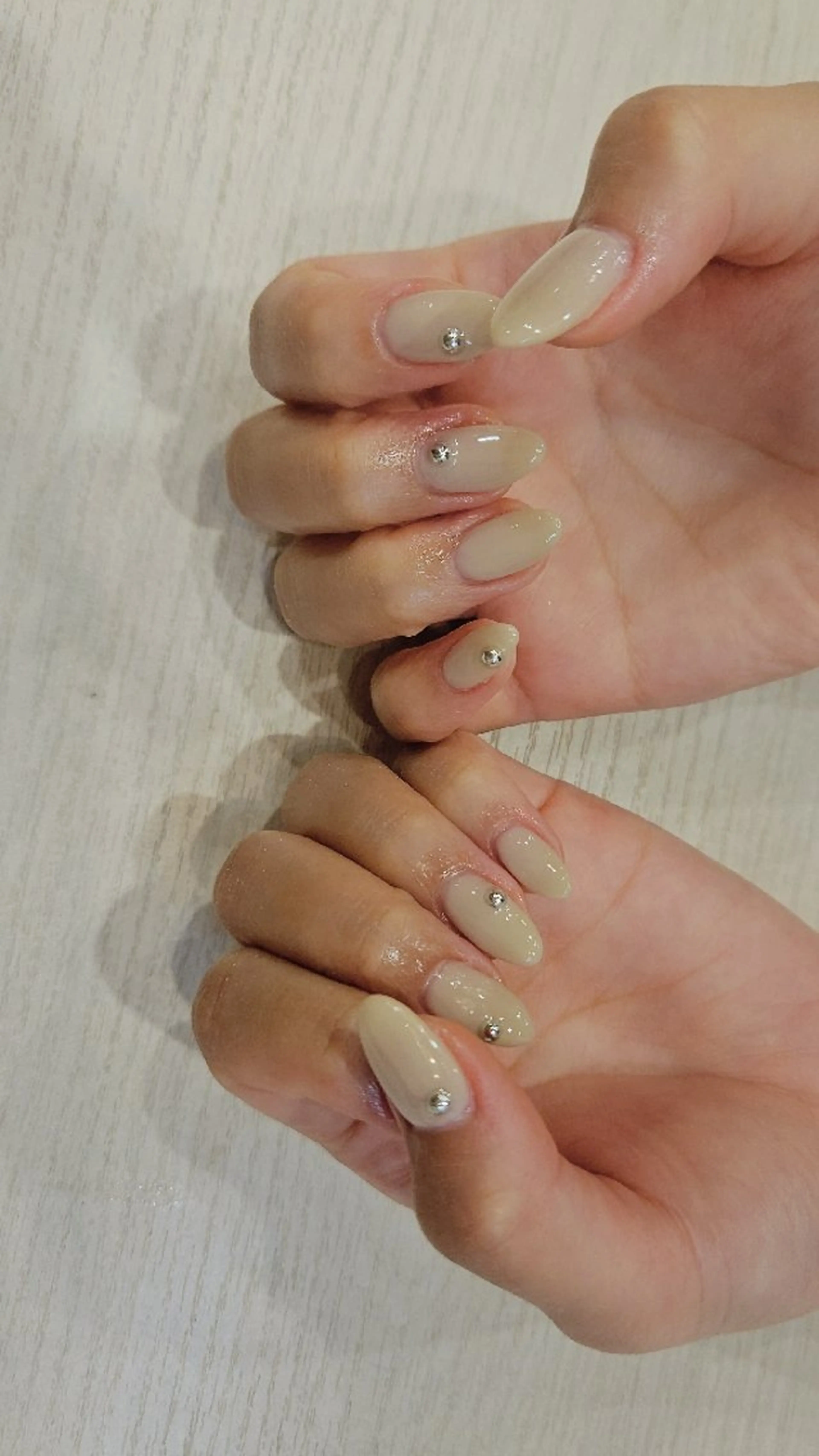 ネイル ハンドネイル 関口 友菜のヘアスタイル