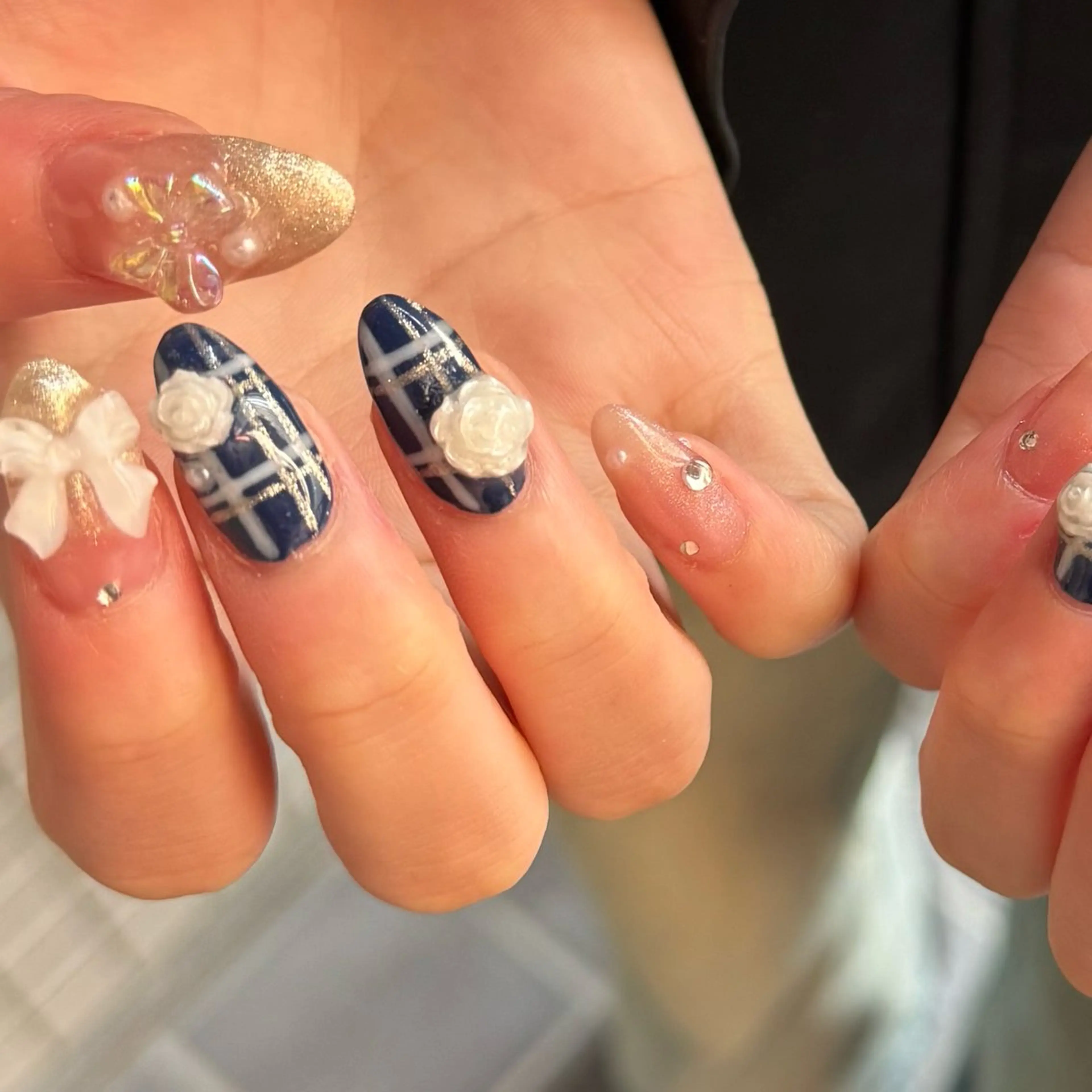 ミディアム 小川 柚香のネイルデザイン