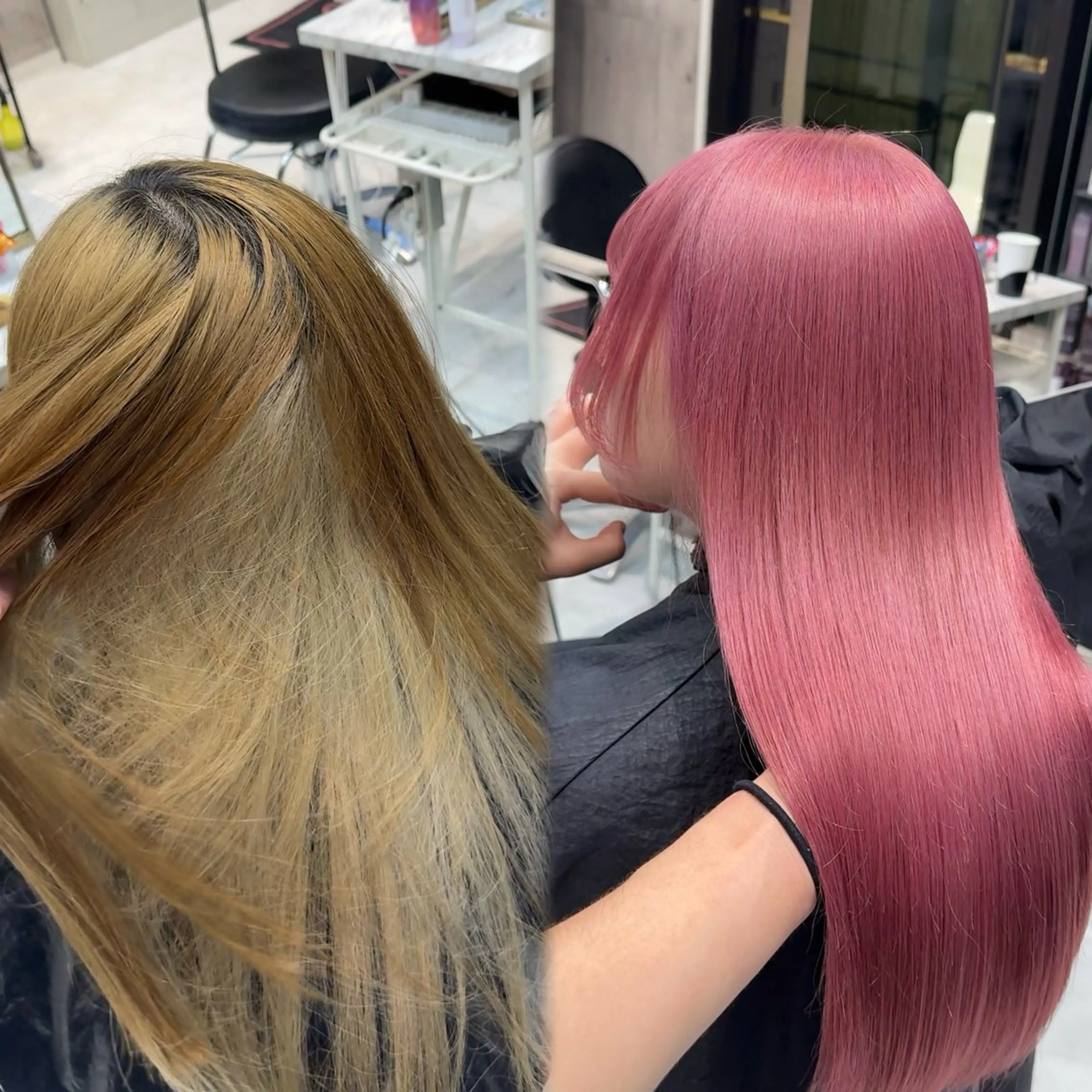 セミロング カラー ヘアアレンジ ベージュカラー ブリーチ ブロンド ミルクティーベージュ ピンクカラー ヘアカラー 【🥀履歴修正🥀】 ハイトーン職人/拓真のヘアスタイル