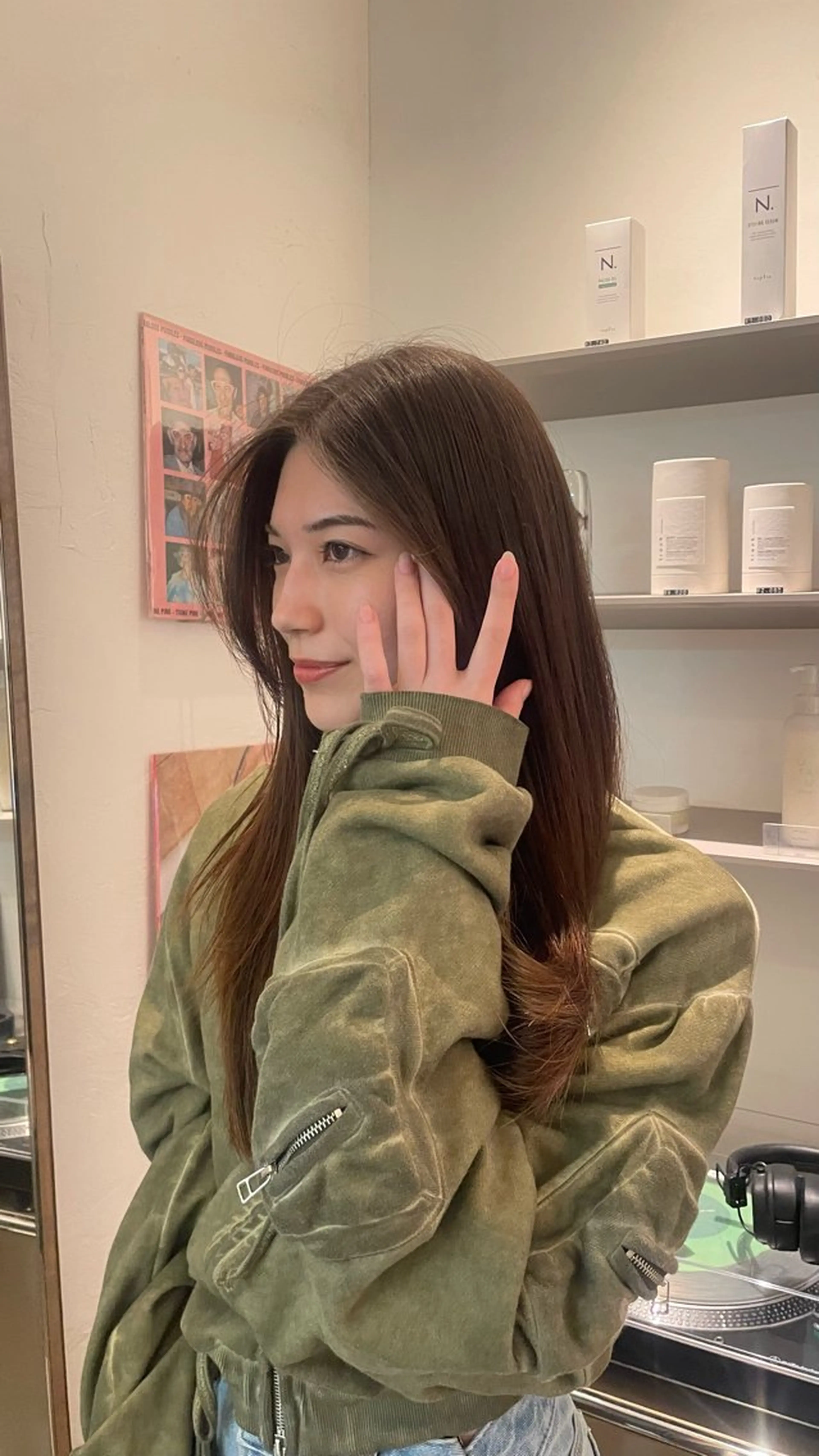 ロング nanami🏷🤎 ふんわりカラーのヘアスタイル