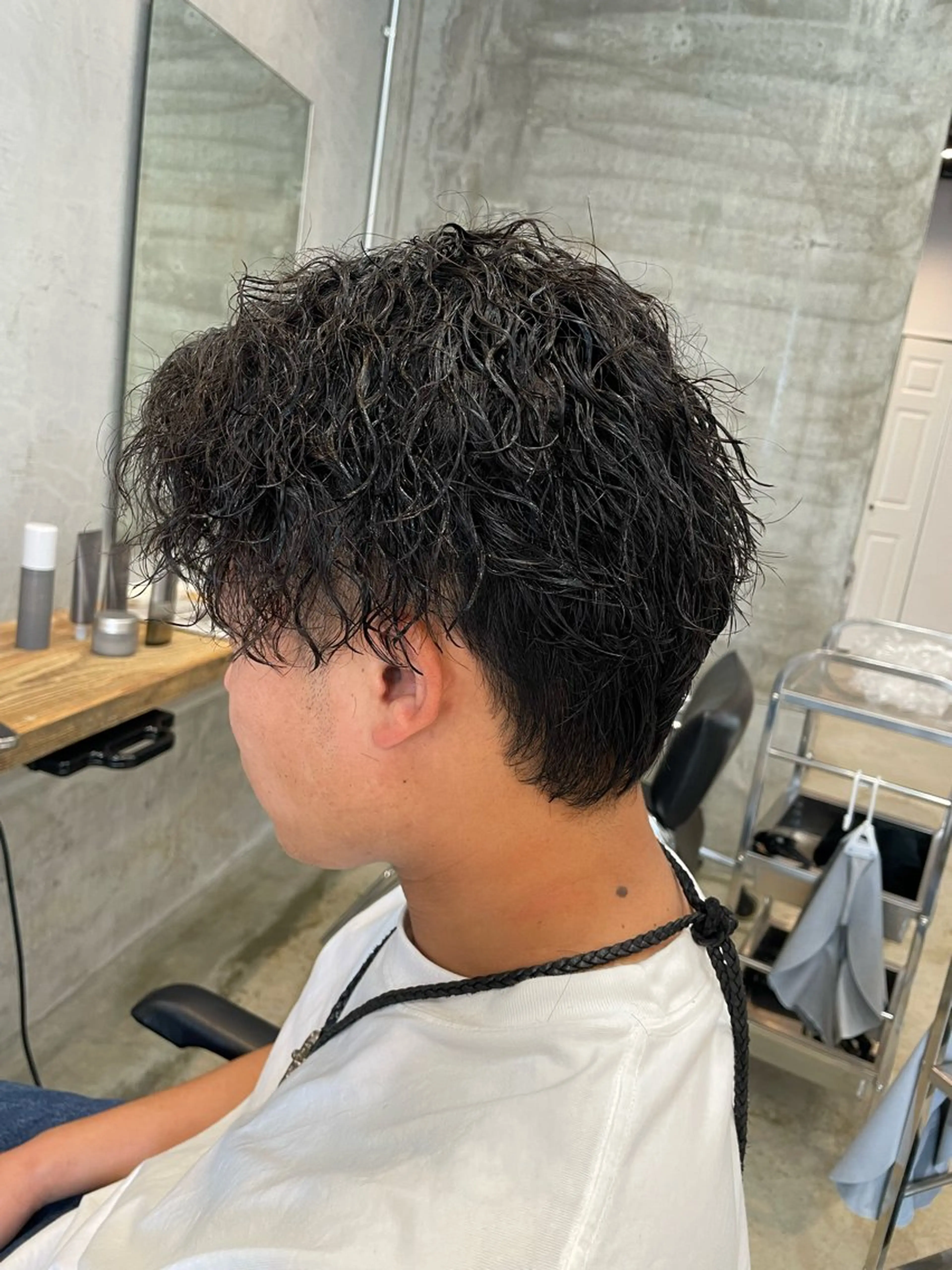ショート パーマ メンズ メンズパーマ ツイストスパイラルパーマ スパイラルパーマ 飯泉/メンズカラー ツイスパ/メッシュのヘアスタイル