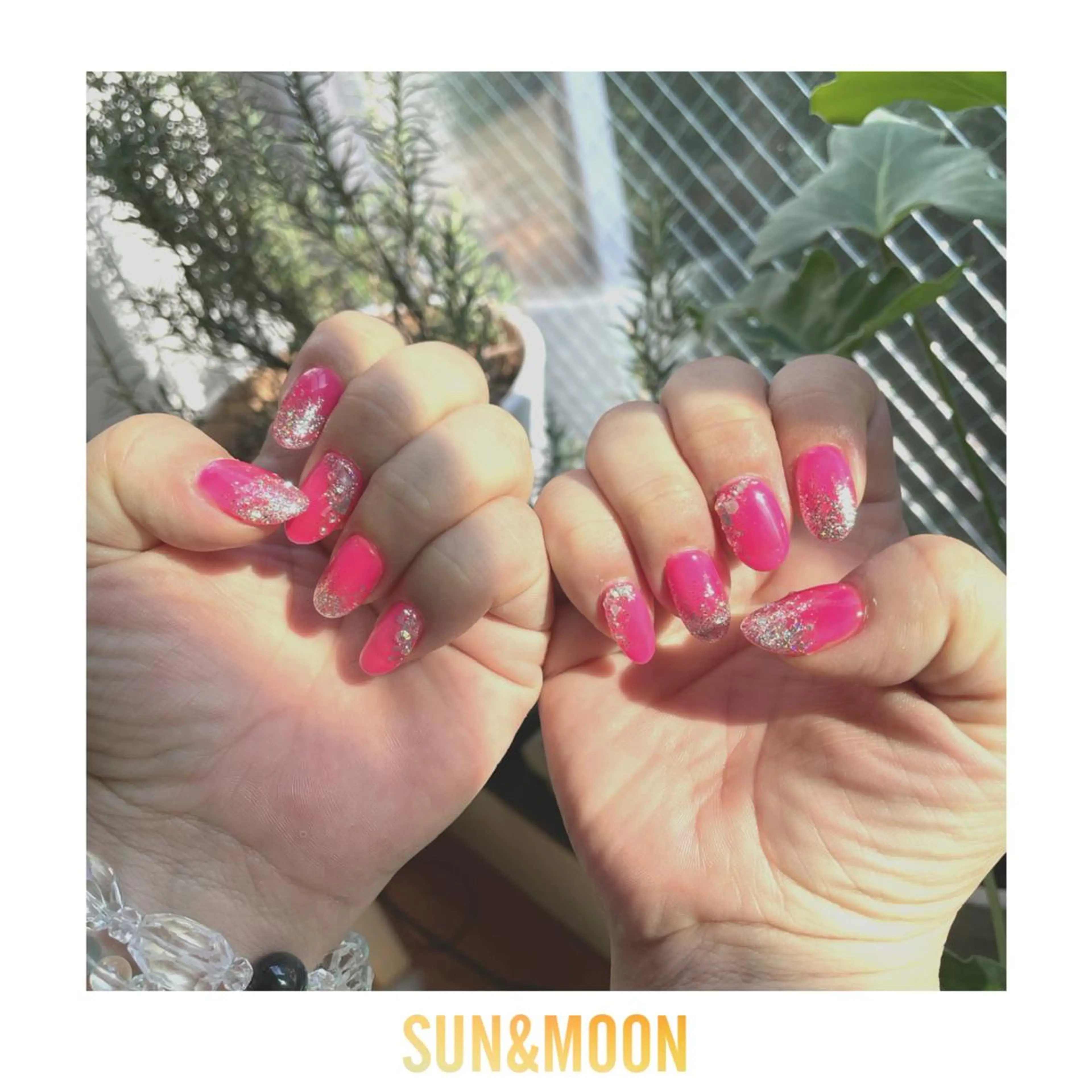 ネイル SUN&MOON REOのネイルデザイン