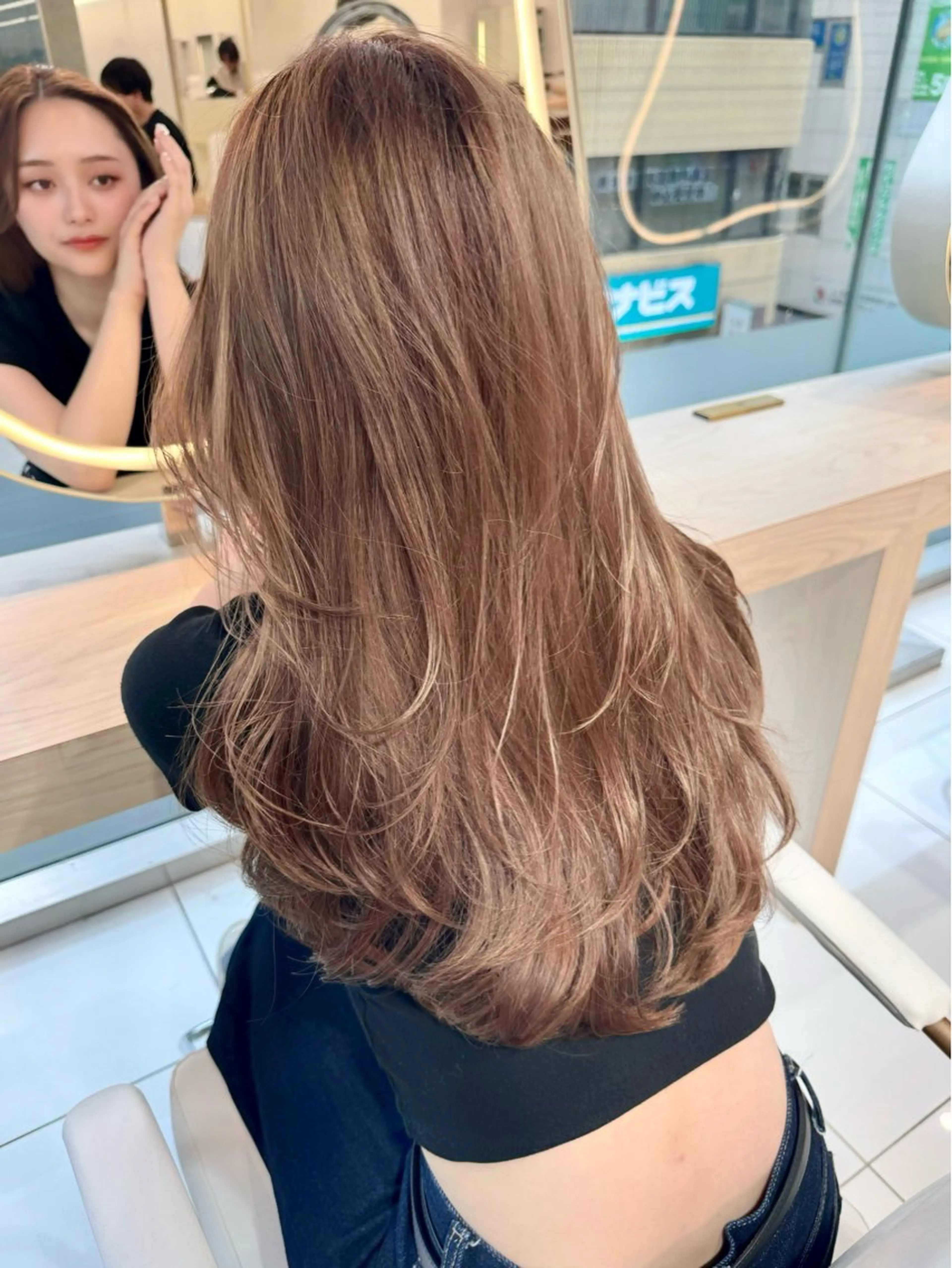 ロング 三鷹で1番ショート ボブをカットする新谷のヘアスタイル