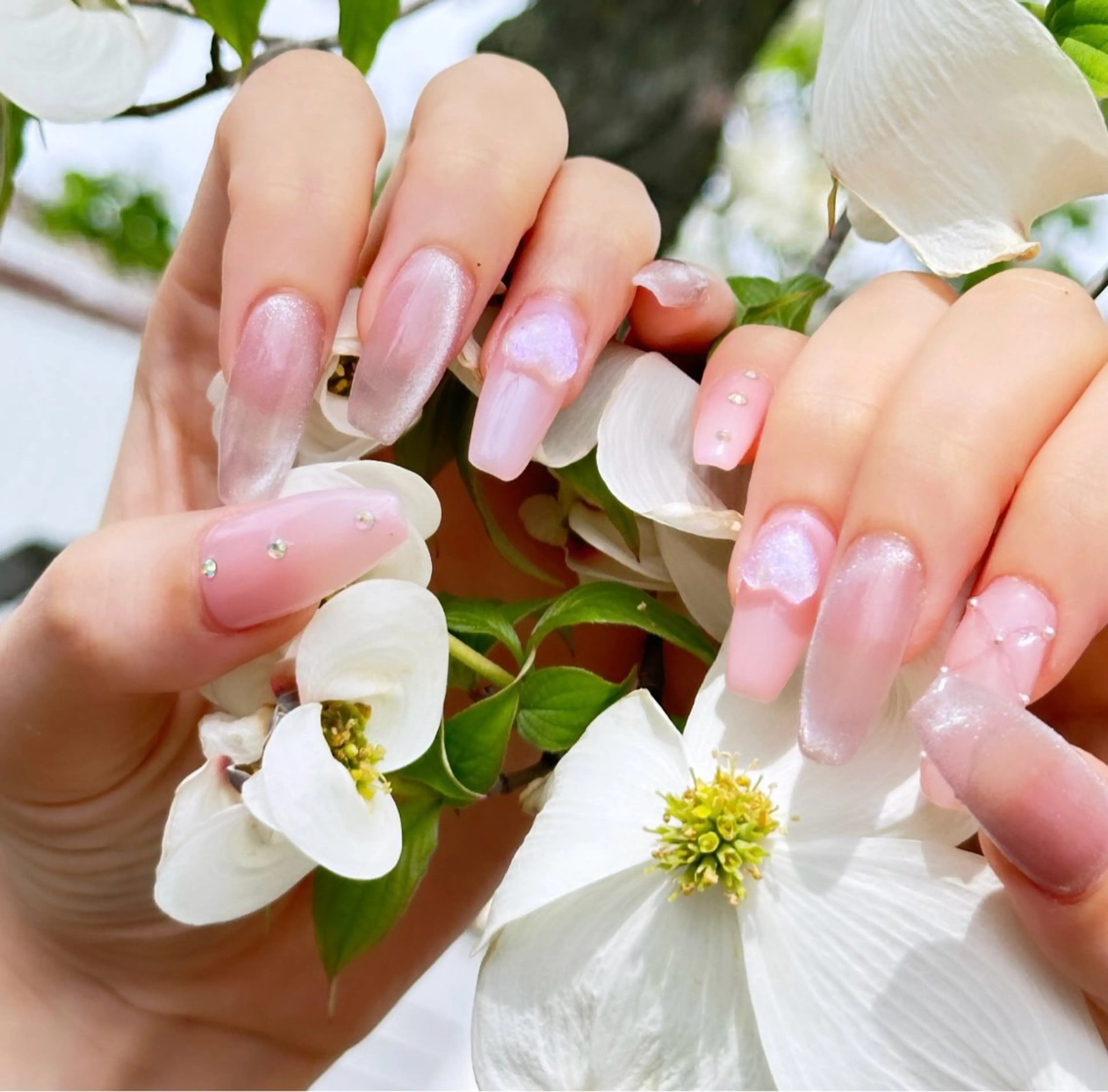ネイル ハート ロングネイル ピンク ハンドネイル AKARI nail💅のネイルデザイン