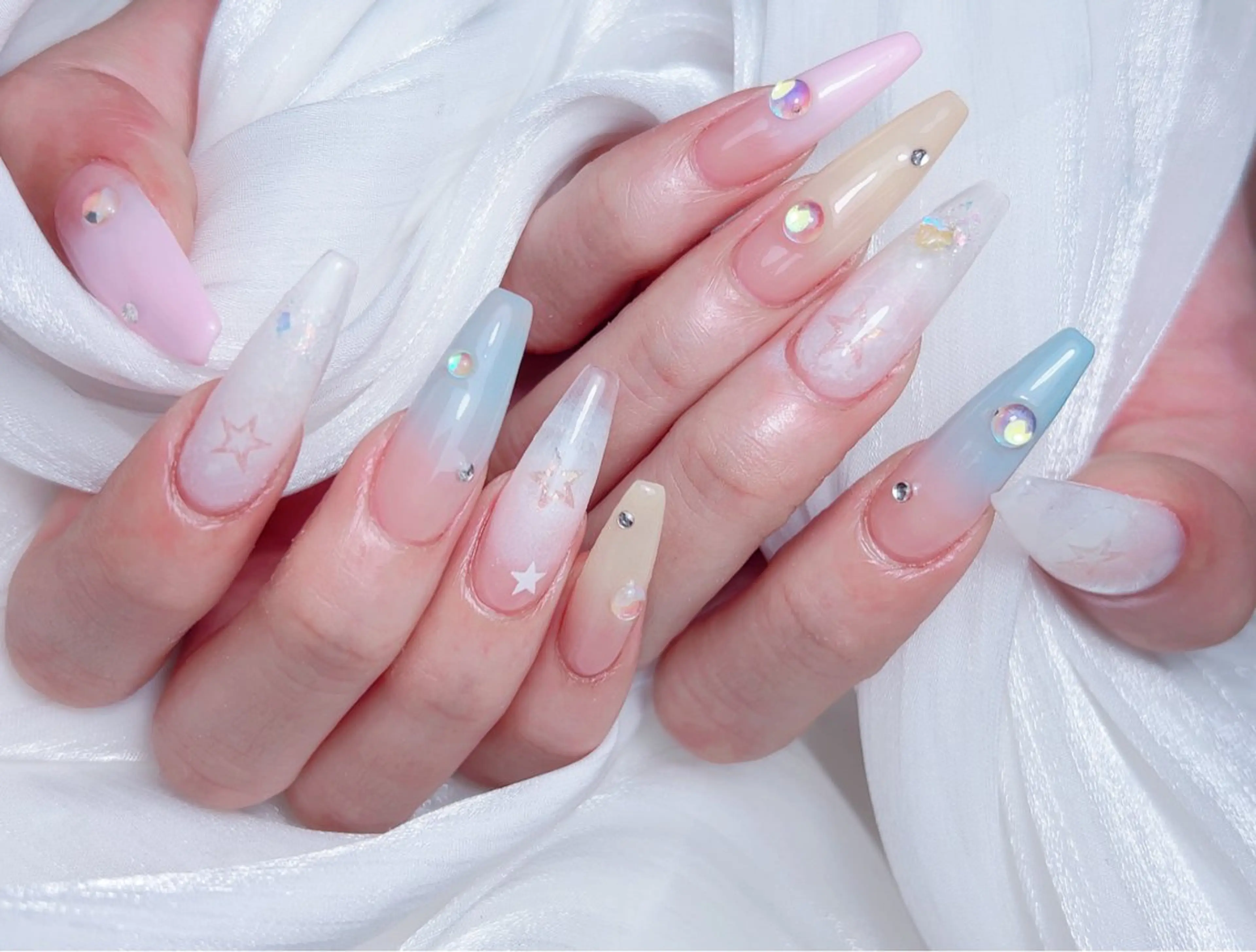 ネイル ハンドネイル M🌷nail 長さだし専門店のネイルデザイン