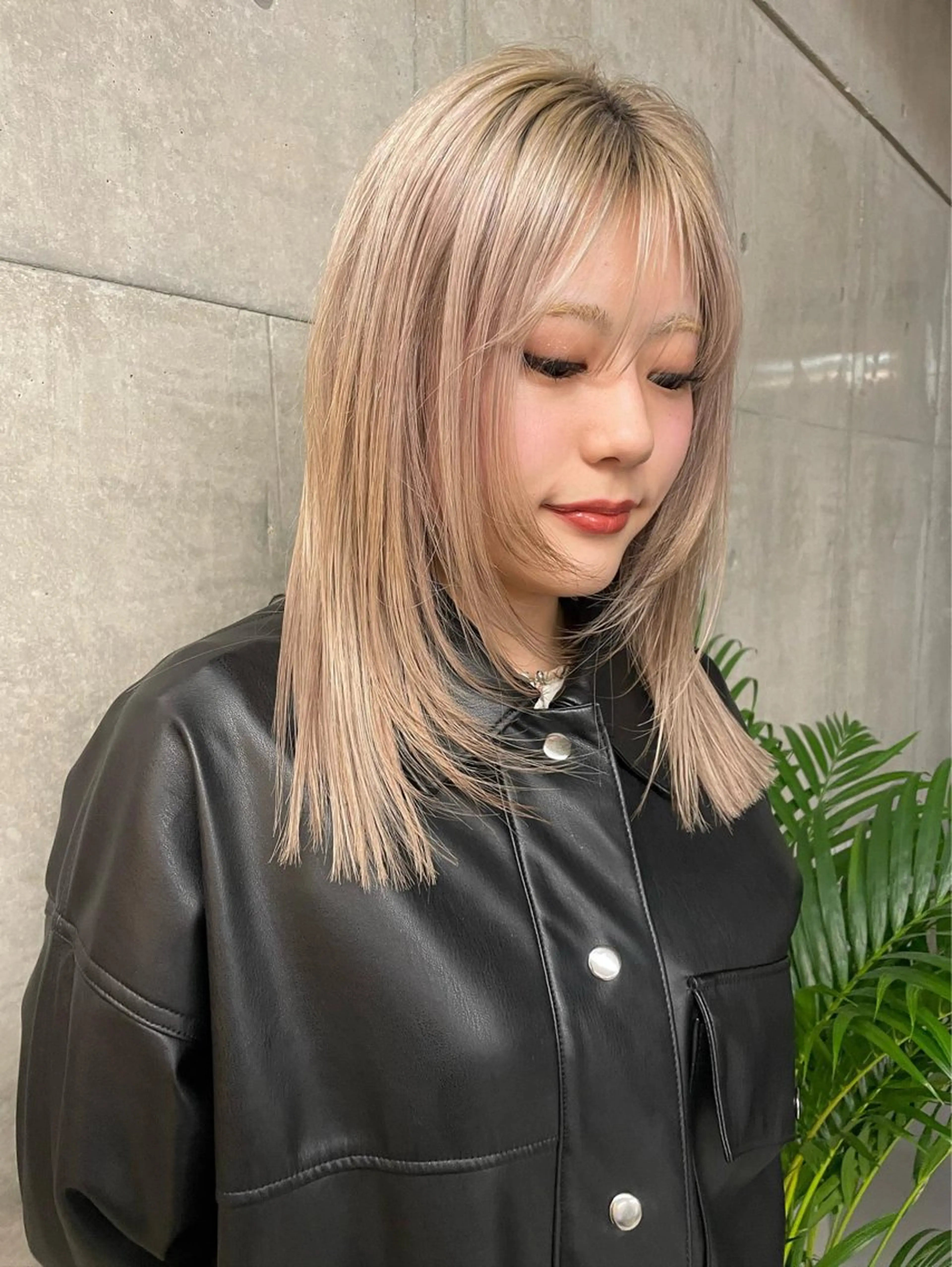 ミディアム 顔まわりレイヤー レイヤーカット カラーモデル募集中 Rei🐈‍⬛/大宮のヘアスタイル