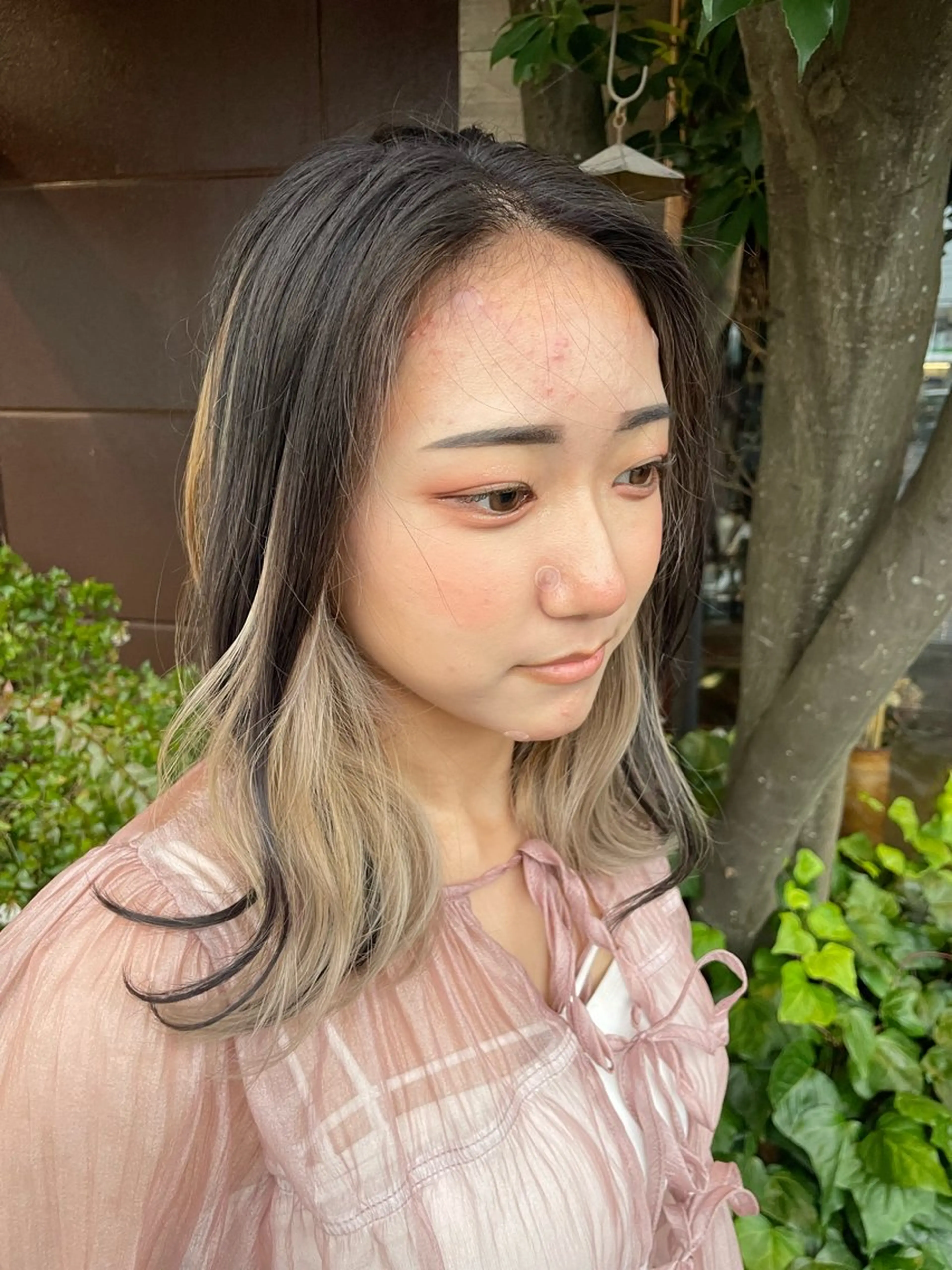 セミロング カラー 梨子🐣艶カラー🌈 ダメージレス💖のヘアスタイル