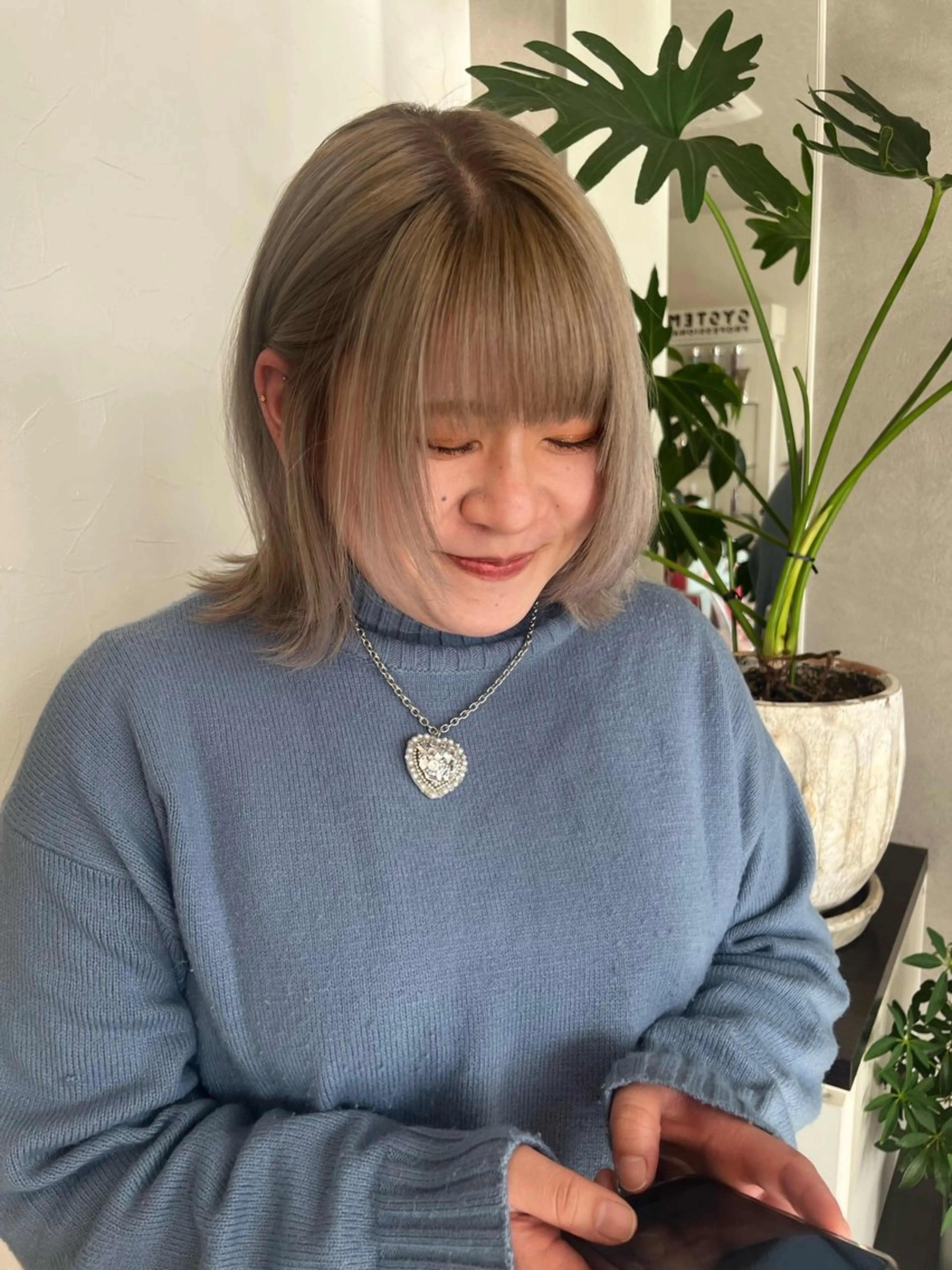 ミディアム カラー 柔らかい艶暖色 レイヤー🫧姫汝のヘアスタイル