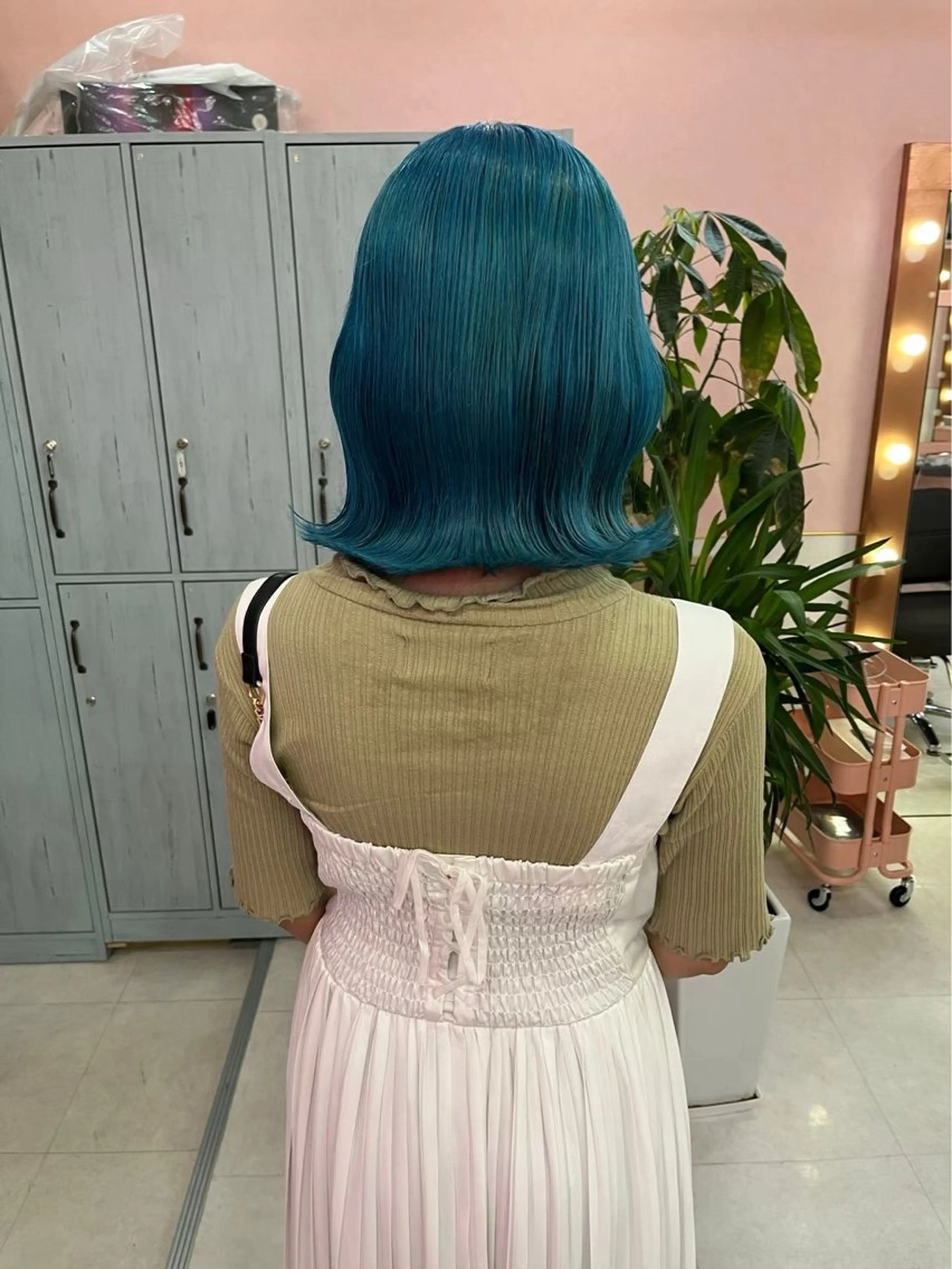 ショート カラー アッシュ アッシュグレー ベージュカラー ブリーチ ブロンド 【美髪ハイトーン】 髪質改善/大和🎀のヘアスタイル