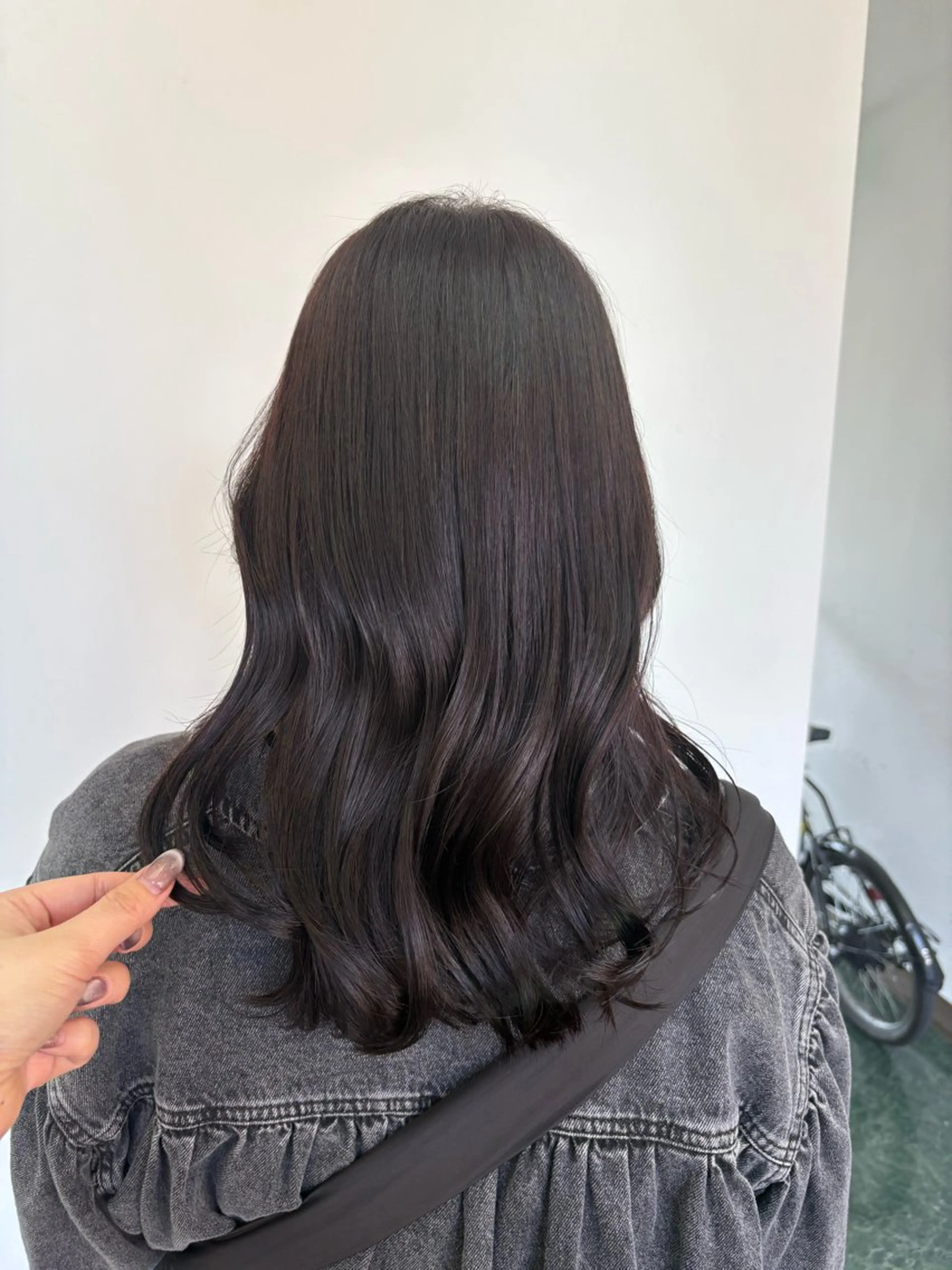 セミロング カラー ブリーチ ブラウンカラー 透明感カラー ラベンダーカラー ラベンダーブラウン ヘアカラー saya （サヤ）のヘアスタイル