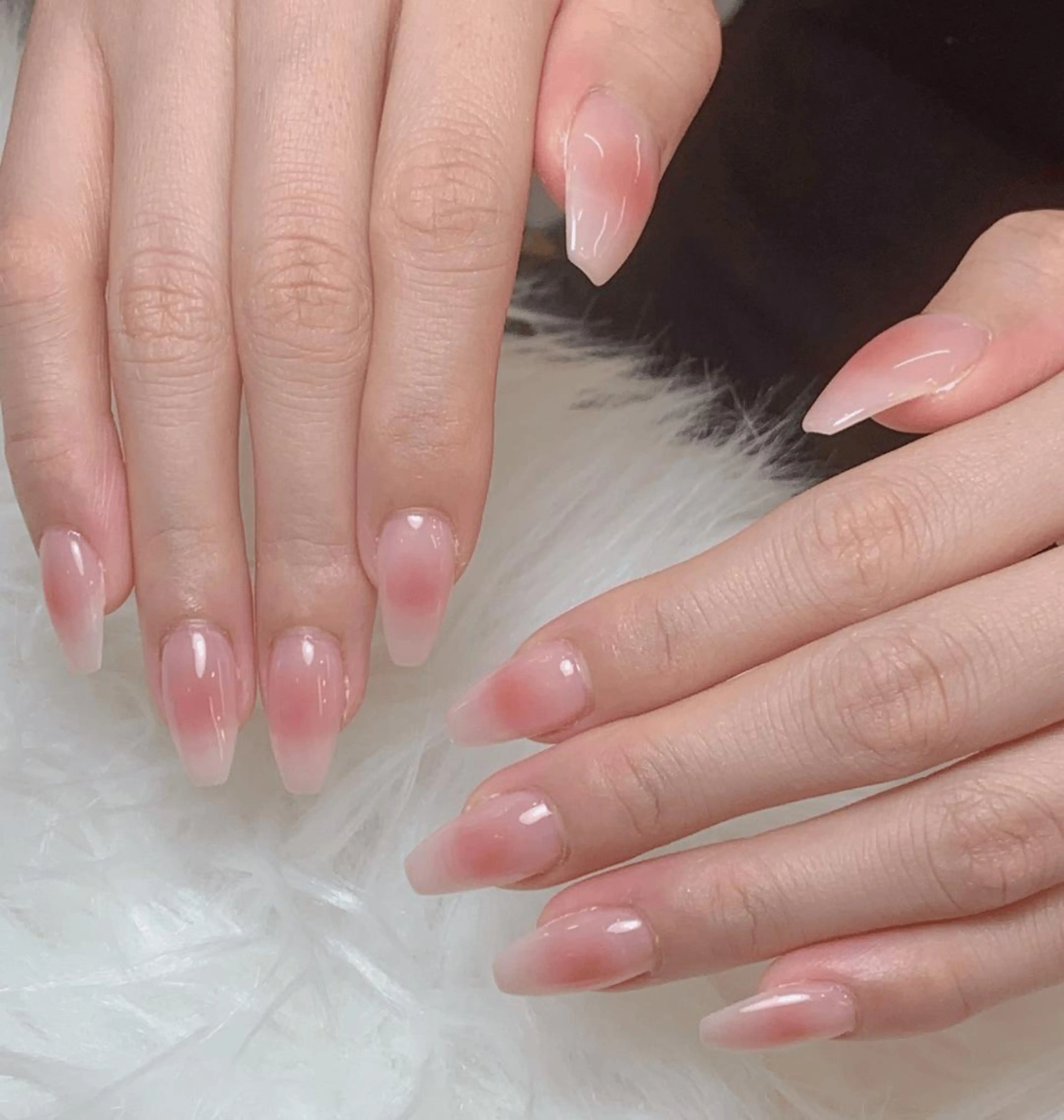 ネイル チークネイル ピンク ハンドネイル ヒユ ビューティーのネイルデザイン