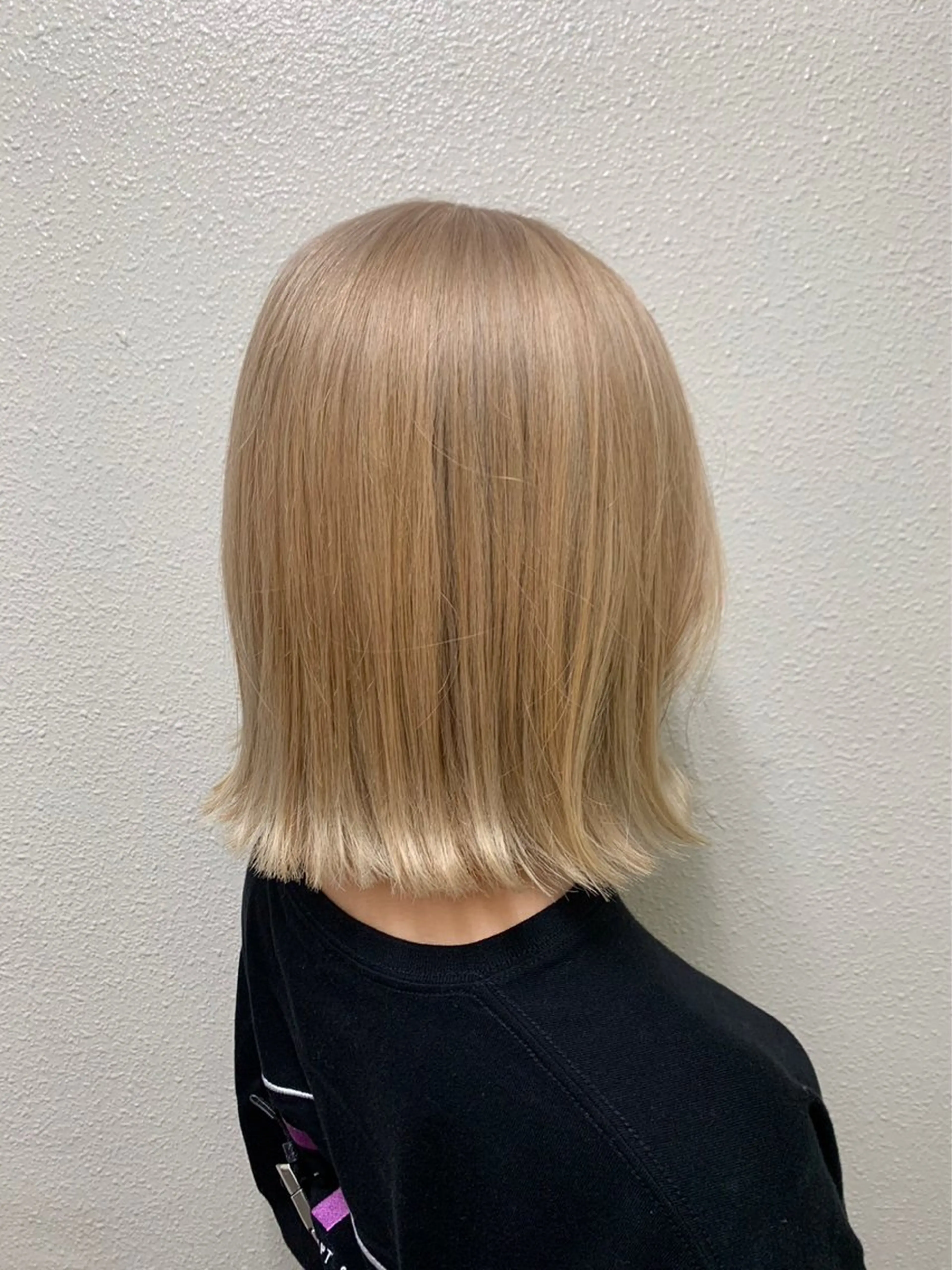 ミディアム カラー ブリーチ ケアブリーチ ダブルカラー インナーカラー ボブ カット ヘアカラー トリートメント ヘアセット 艶髪ケア特化✨ トワのヘアスタイル