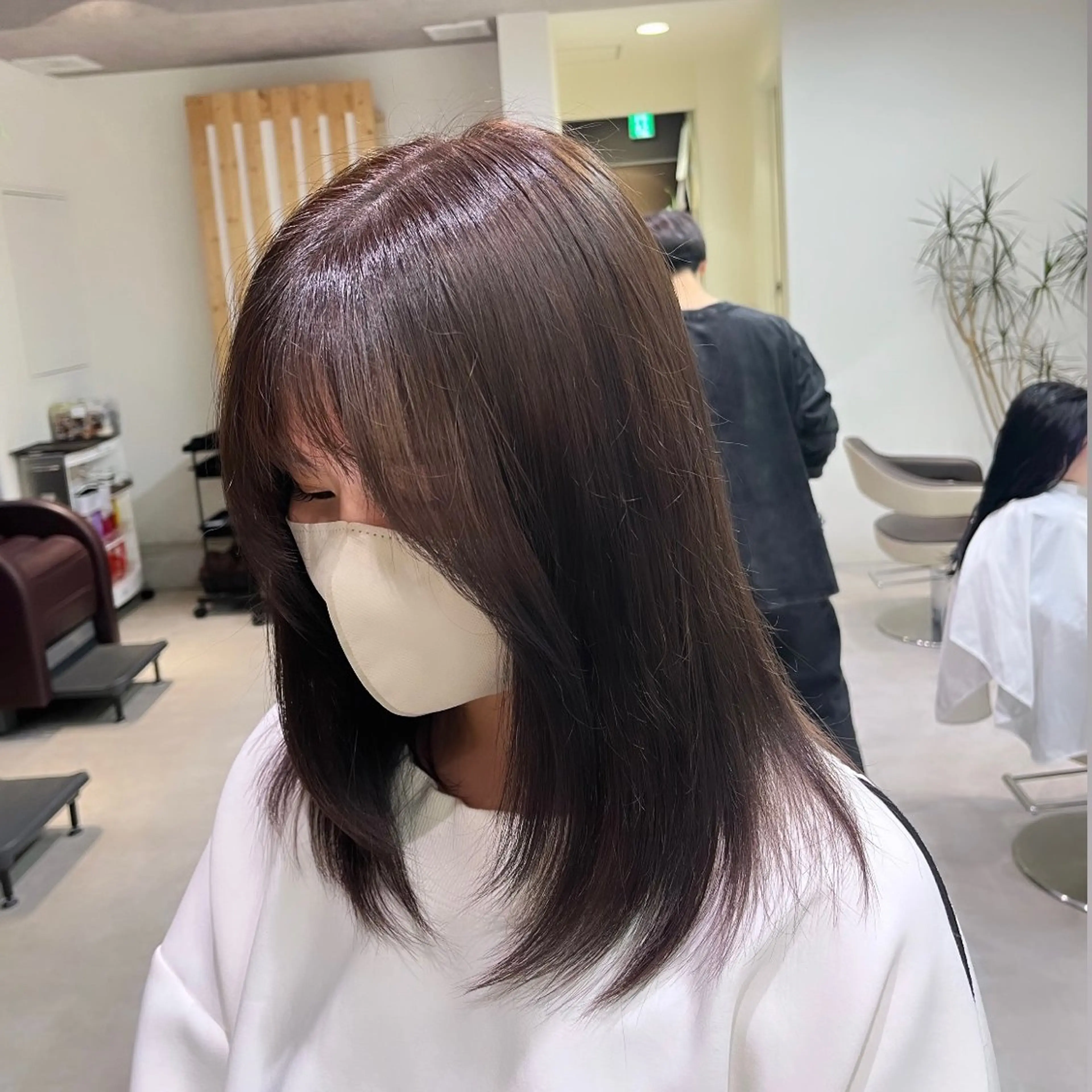 ミディアム omocha umiのヘアスタイル