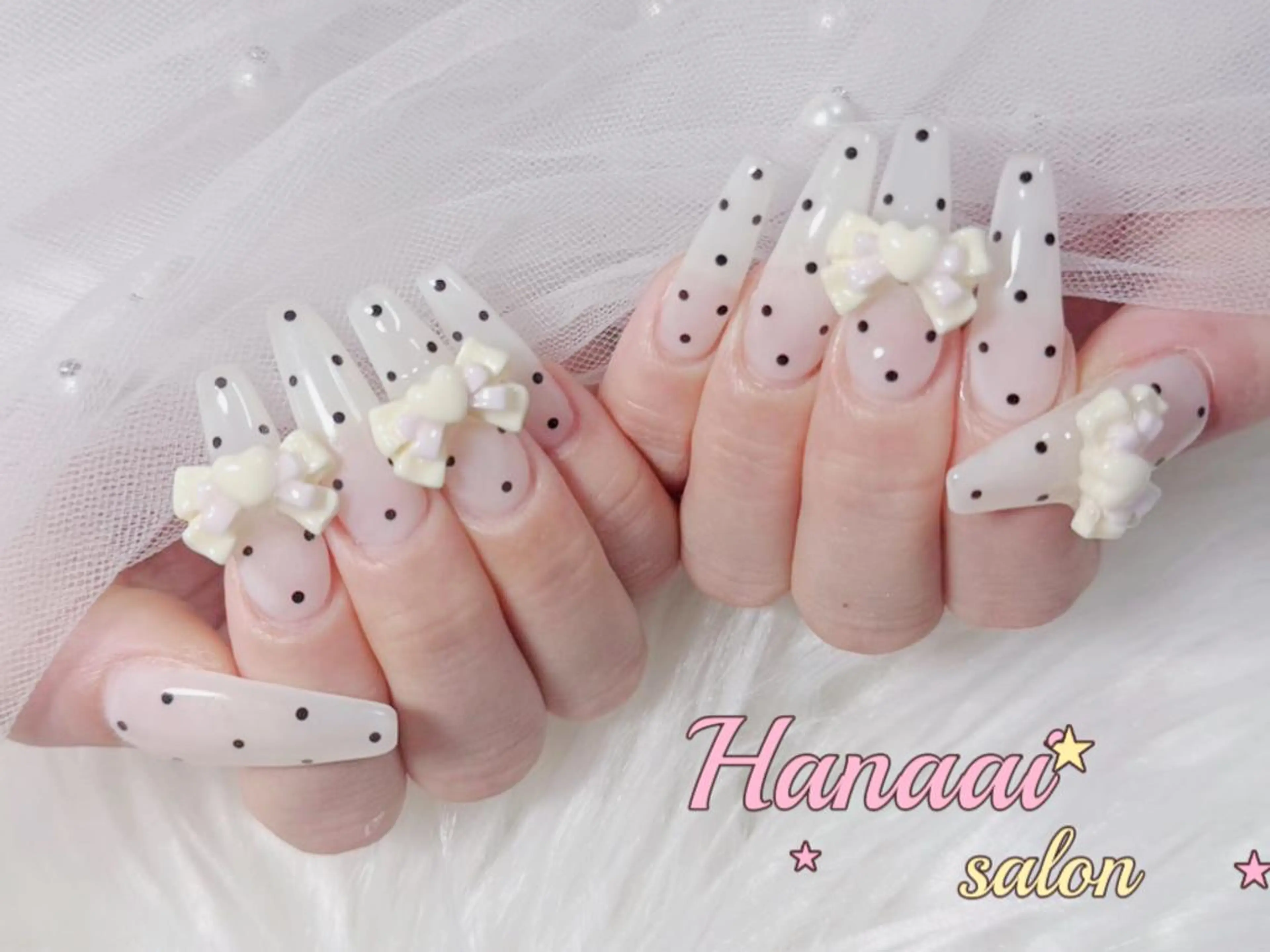 ロング 韓国風ヘア ハンドネイル Hanaai Salon新宿店のネイルデザイン